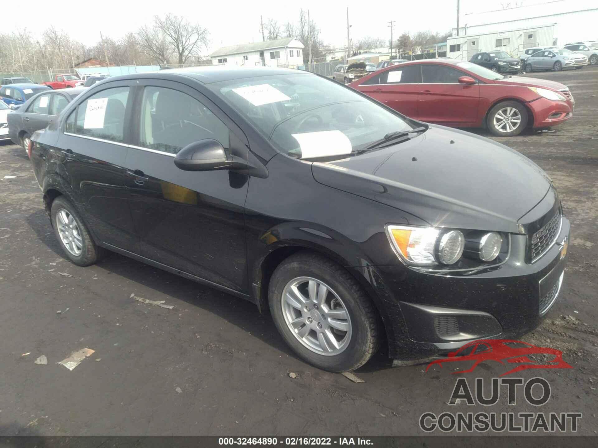 CHEVROLET SONIC 2016 - 1G1JC5SG1G4142131