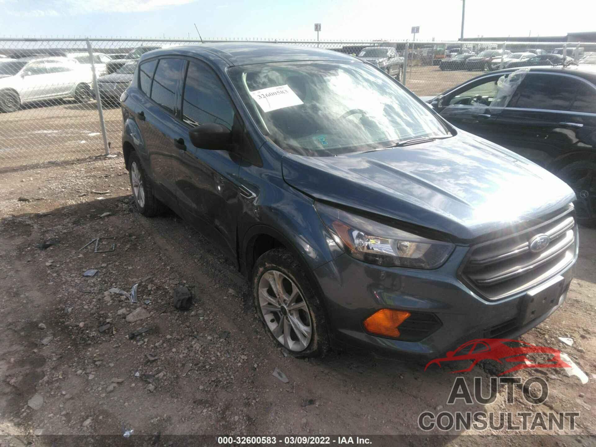 FORD ESCAPE 2018 - 1FMCU0F79JUB42617