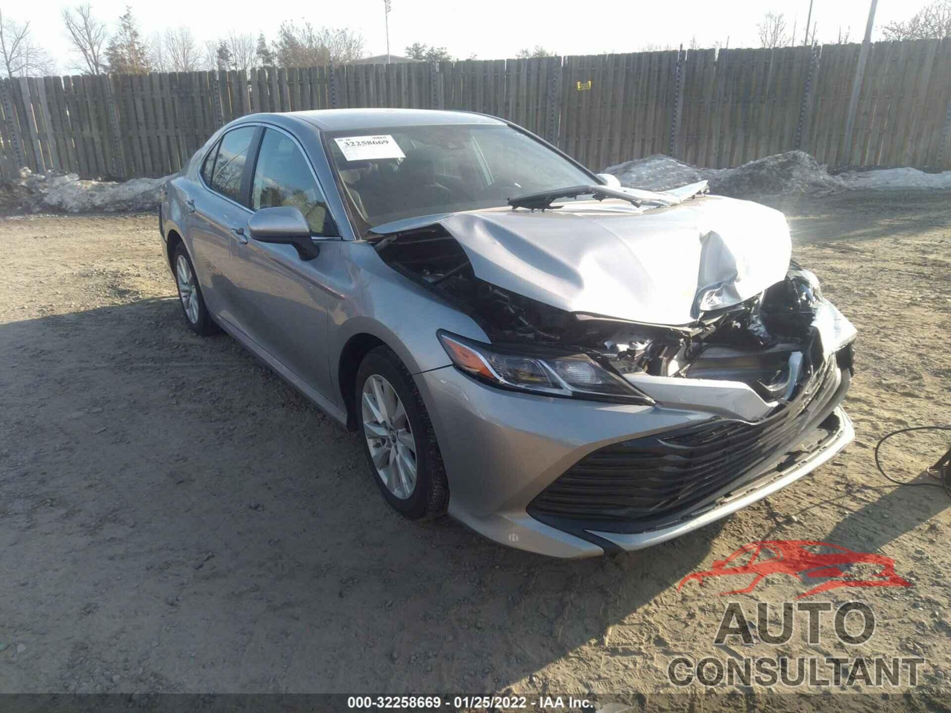 TOYOTA CAMRY 2019 - 4T1B11HK1KU257791