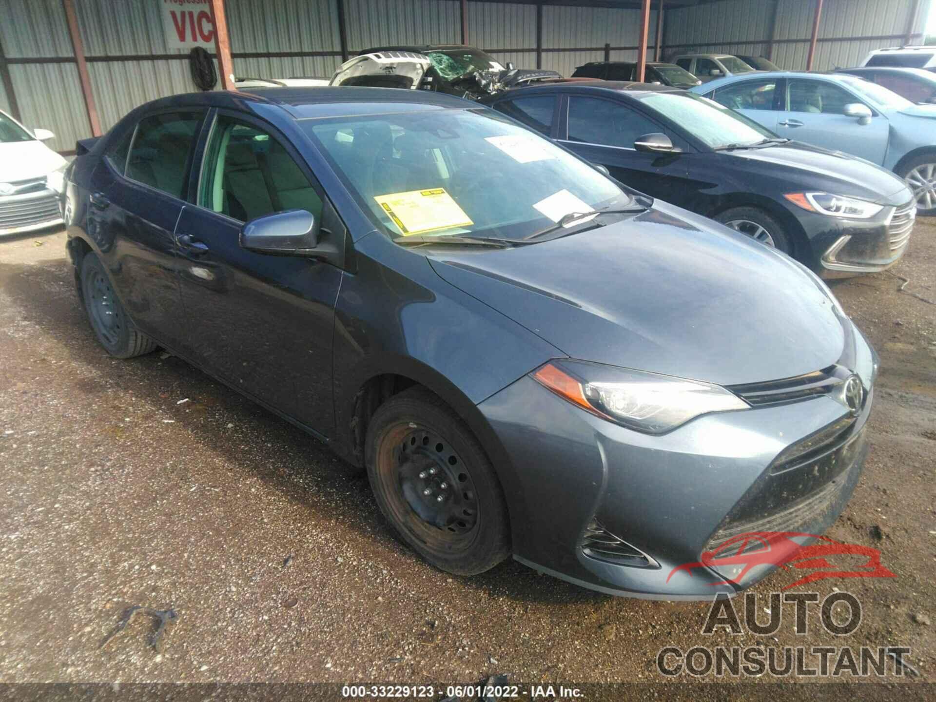 TOYOTA COROLLA 2018 - 5YFBURHE8JP810470