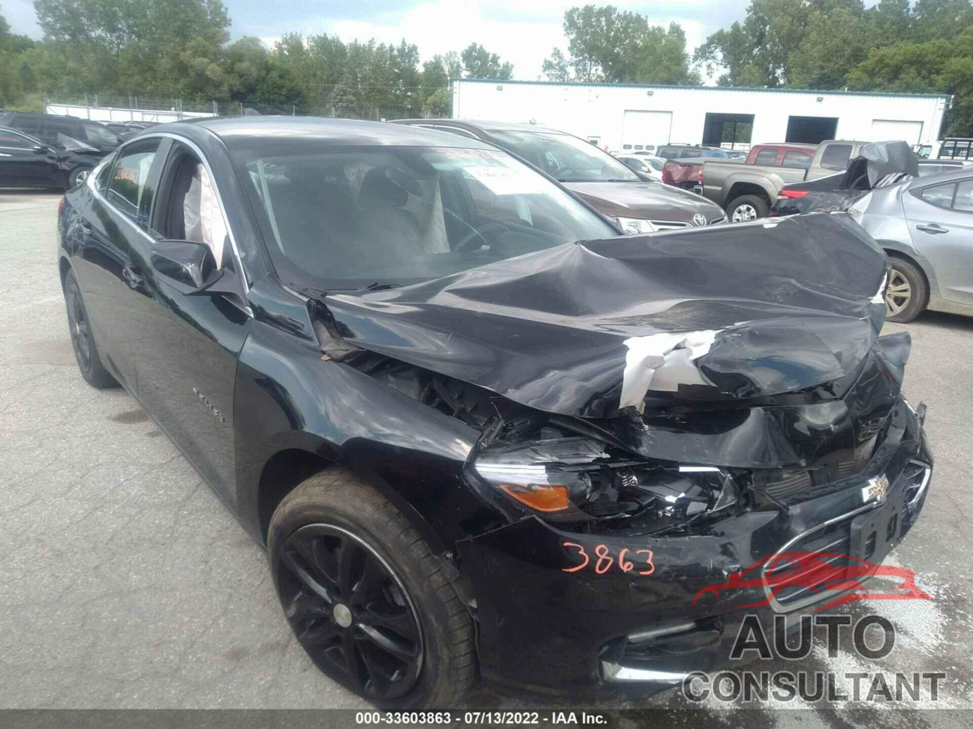 CHEVROLET MALIBU 2017 - 1G1ZE5ST5HF165203
