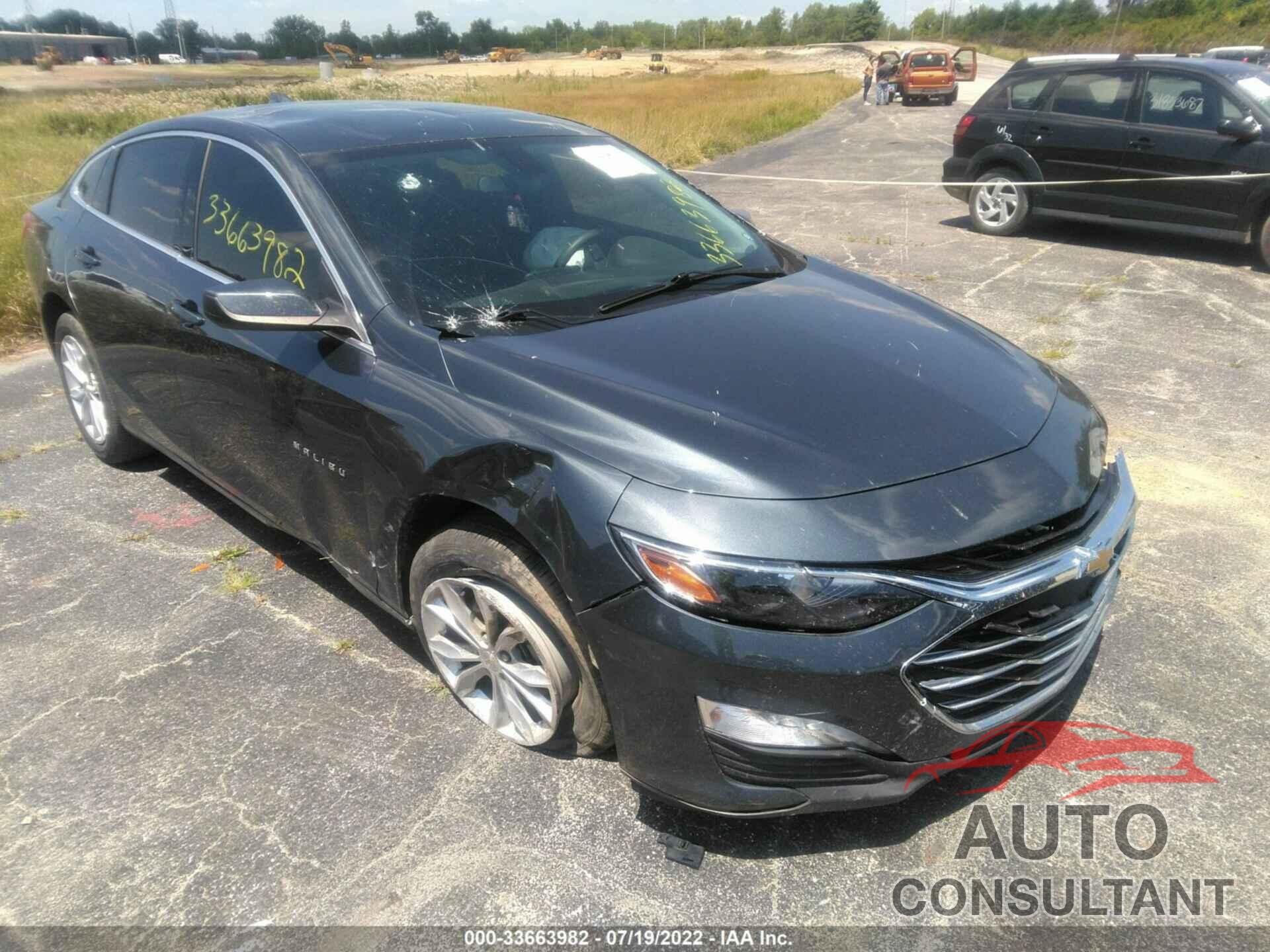 CHEVROLET MALIBU 2020 - 1G1ZD5STXLF023621
