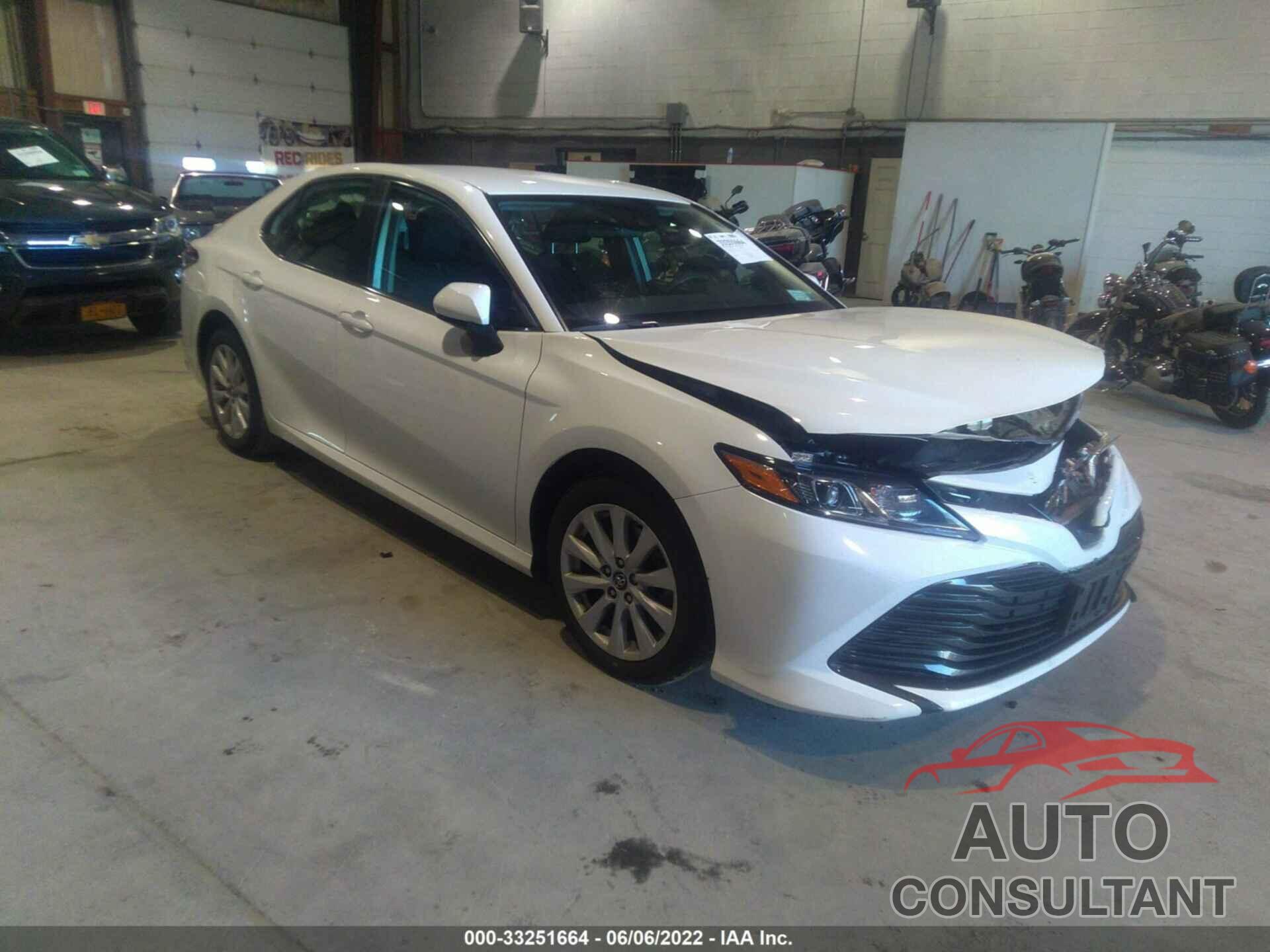 TOYOTA CAMRY 2019 - 4T1B11HK8KU293283