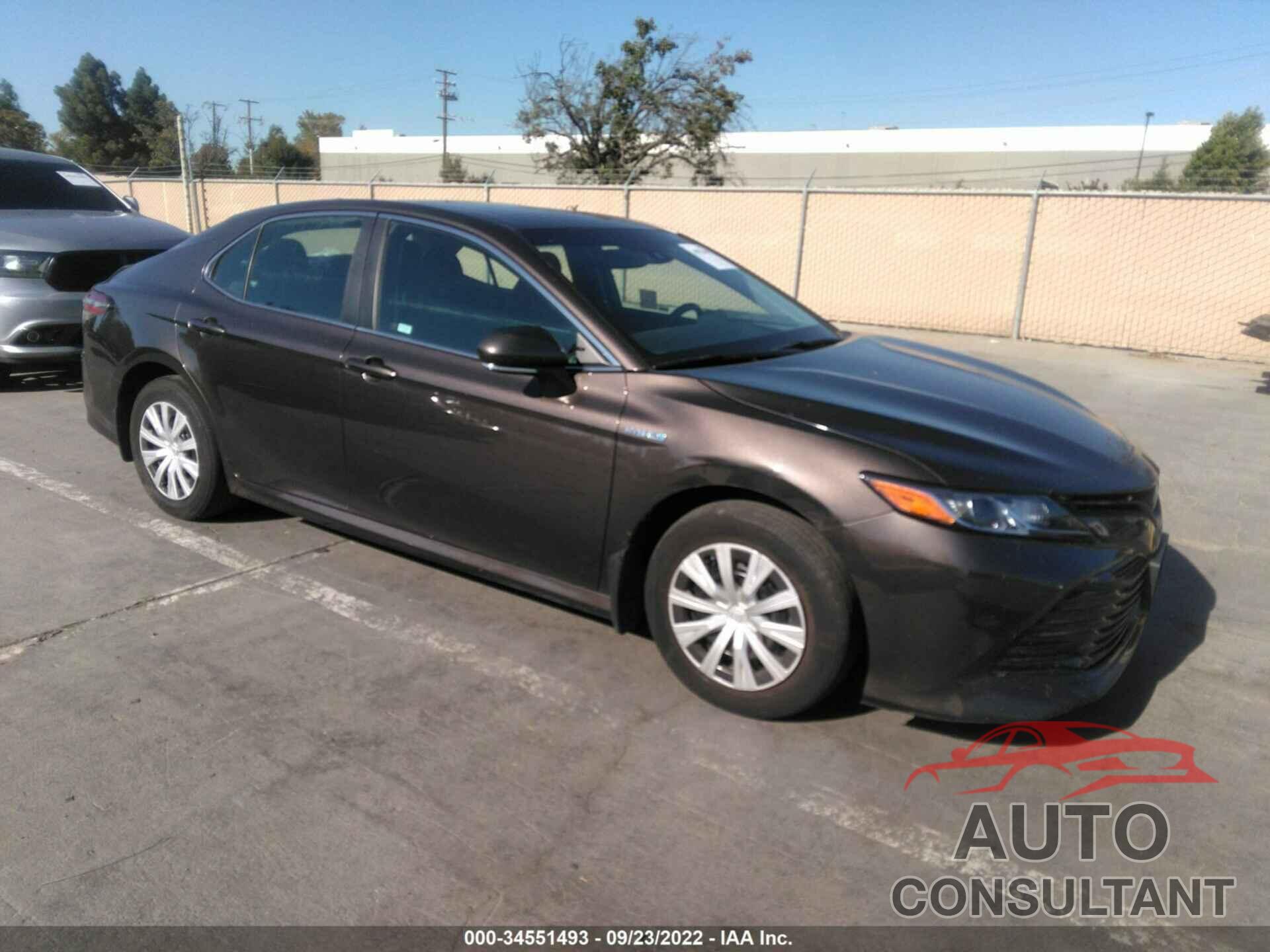 TOYOTA CAMRY 2018 - 4T1B31HK8JU002676