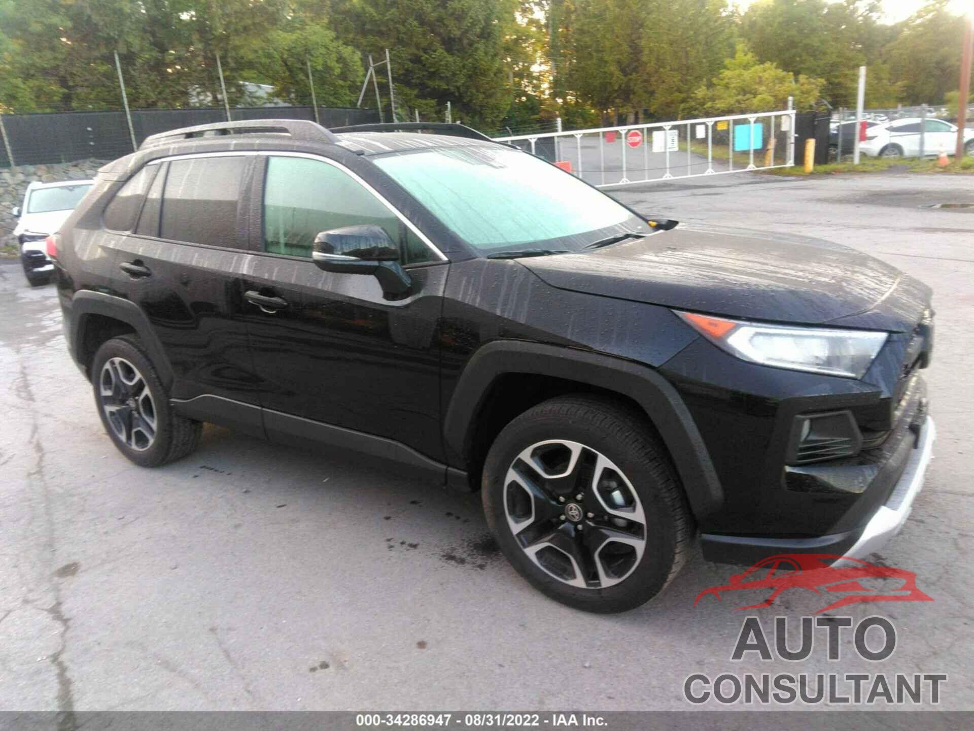 TOYOTA RAV4 2021 - 2T3J1RFV1MW202534