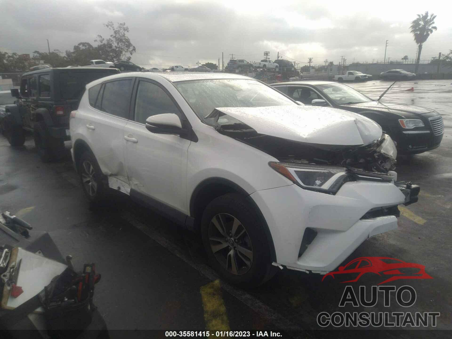 TOYOTA RAV4 2018 - JTMWFREV7JJ737211