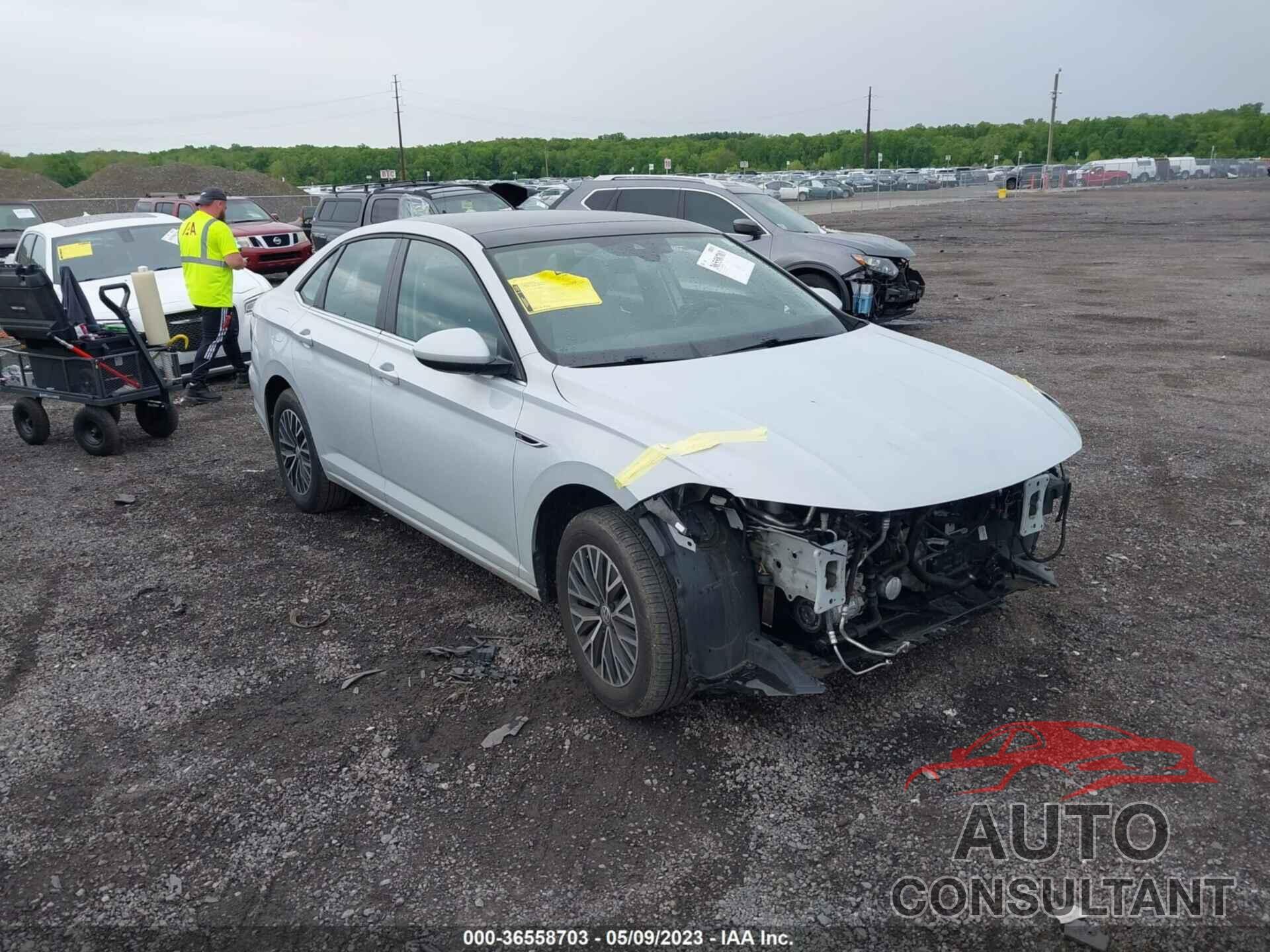 VOLKSWAGEN JETTA 2019 - 3VWE57BU5KM107297