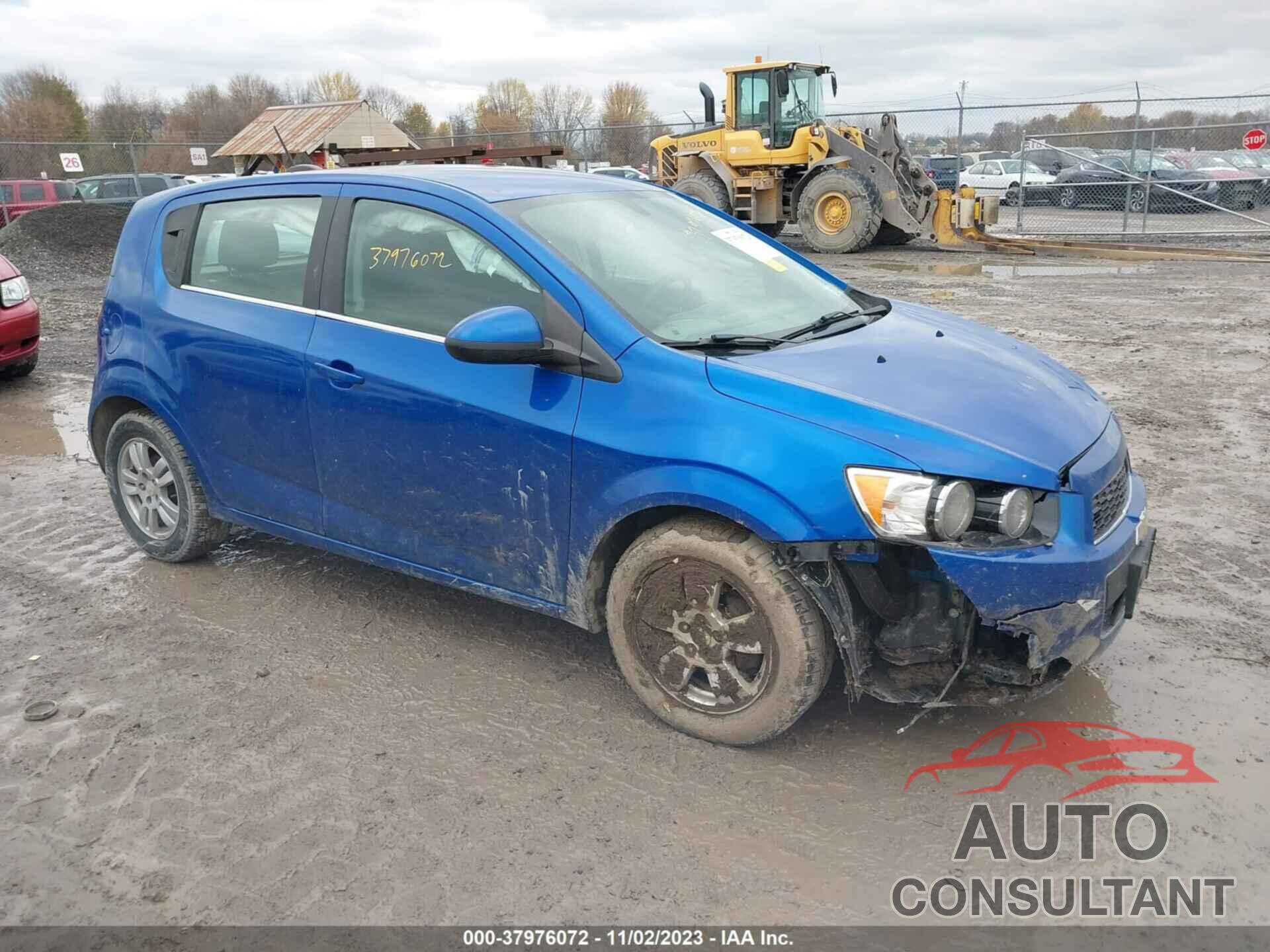 CHEVROLET SONIC 2016 - 1G1JC6SGXG4171021