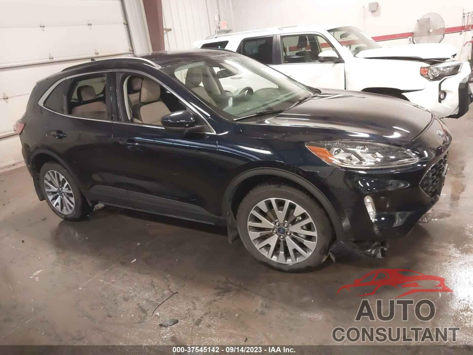 FORD ESCAPE 2021 - 1FMCU9J90MUA63077