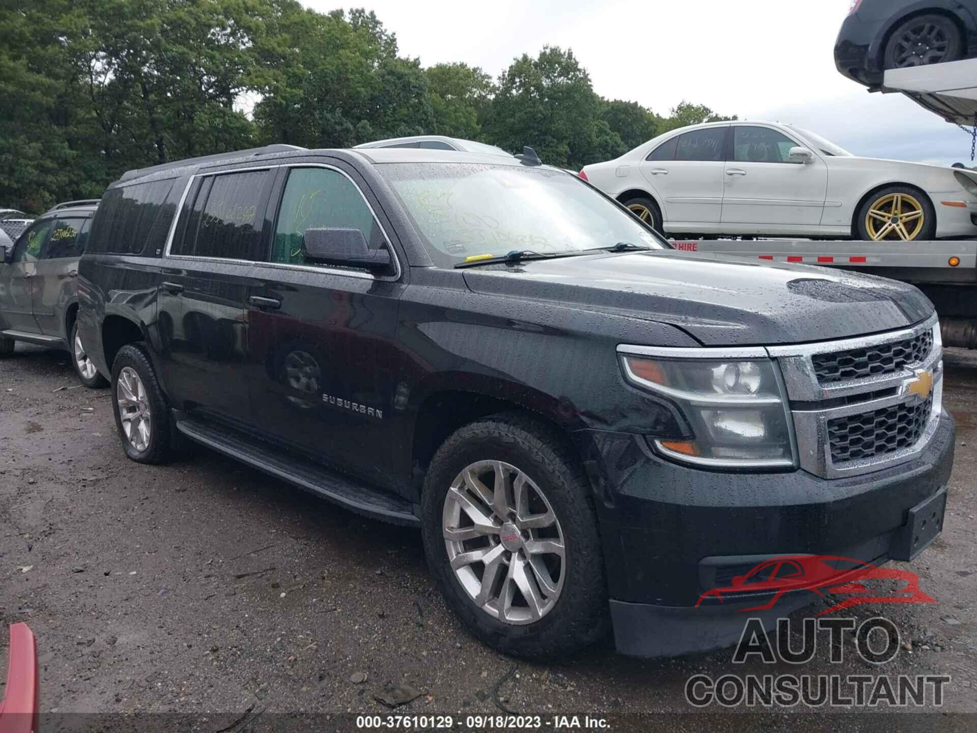 CHEVROLET SUBURBAN 2017 - 1GNSCHKC5HR160766