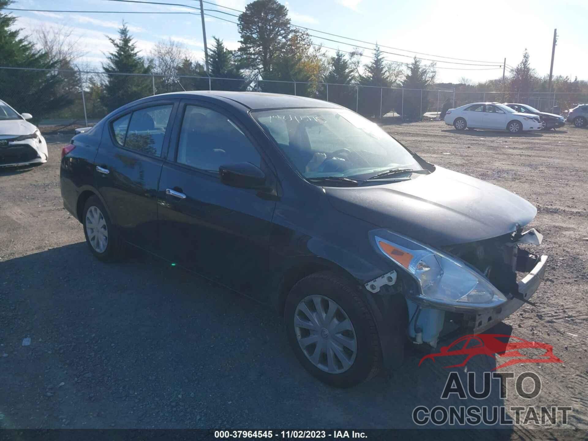 NISSAN VERSA 2017 - 3N1CN7APXHL847547