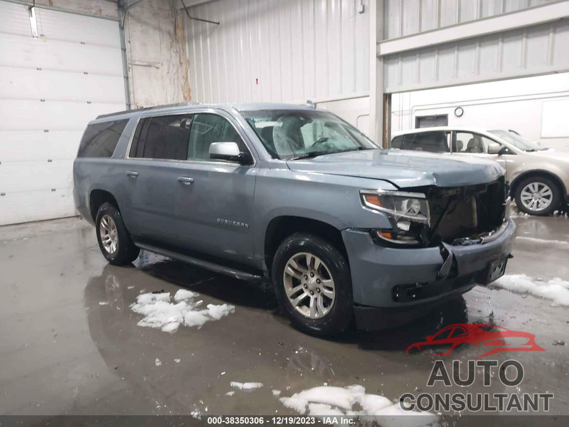 CHEVROLET SUBURBAN 2016 - 1GNSKHKC3GR311086