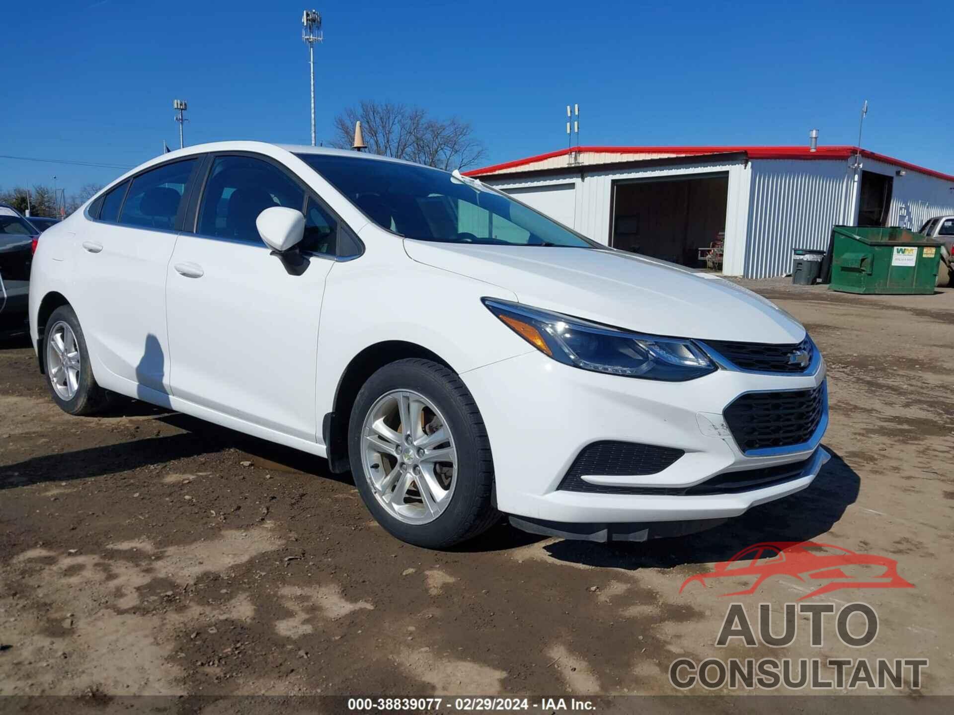 CHEVROLET CRUZE 2017 - 1G1BE5SM2H7273878