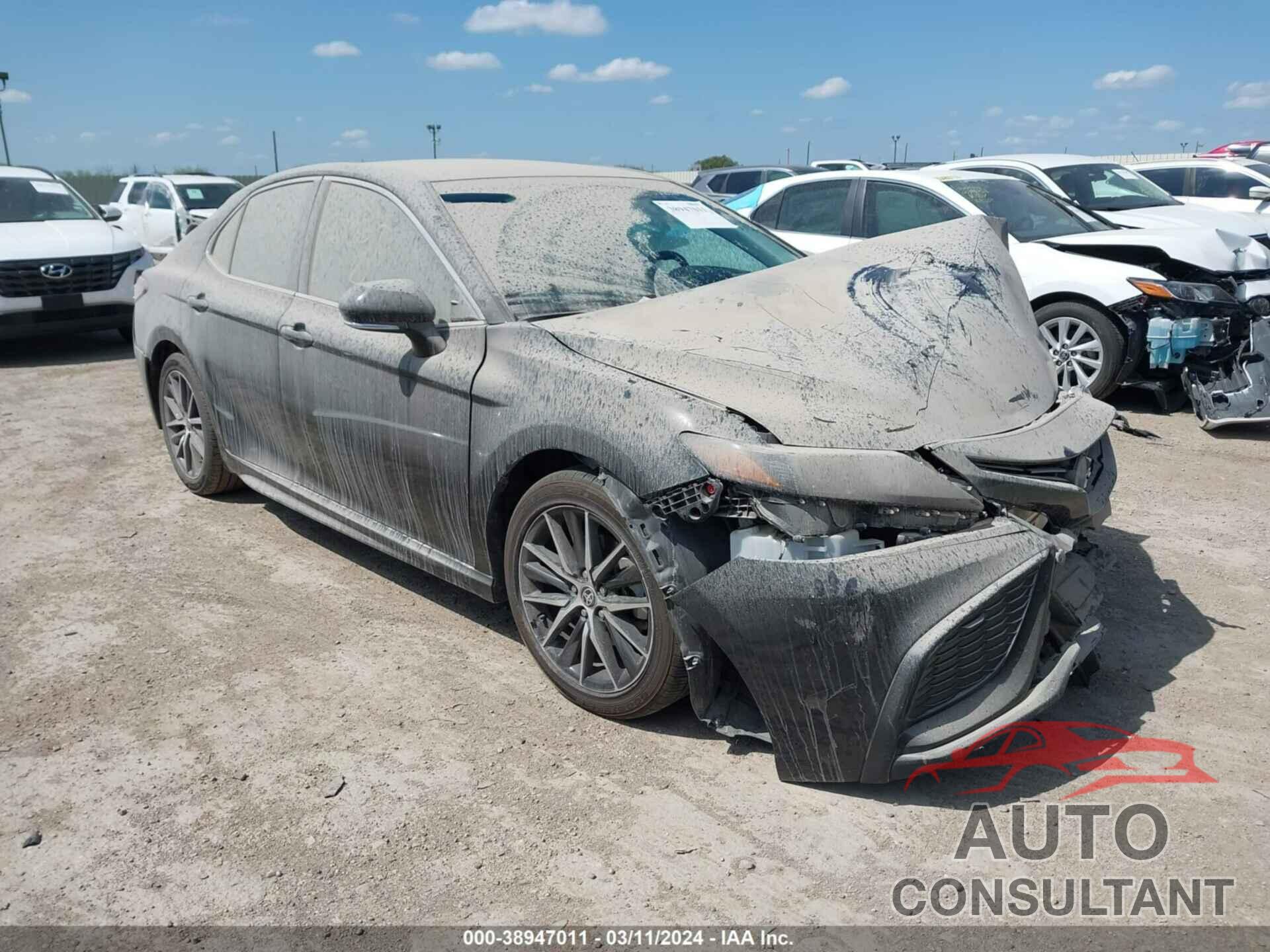 TOYOTA CAMRY 2022 - 4T1G11AK0NU684609