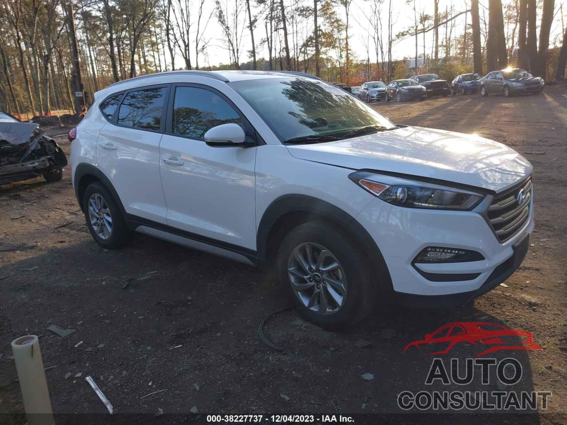 HYUNDAI TUCSON 2018 - KM8J33A48JU738200