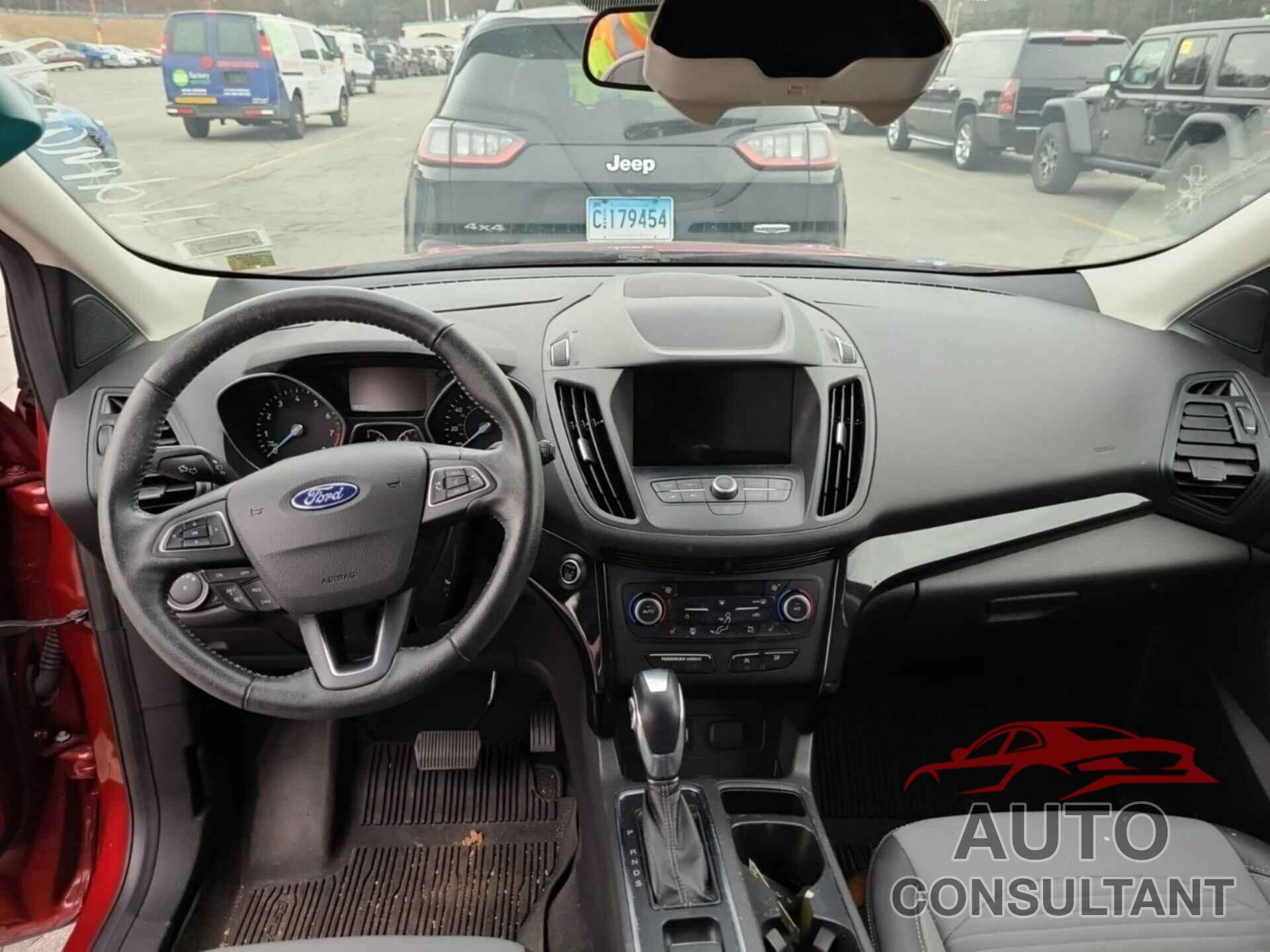 FORD ESCAPE 2019 - 1FMCU9GD5KUA86945