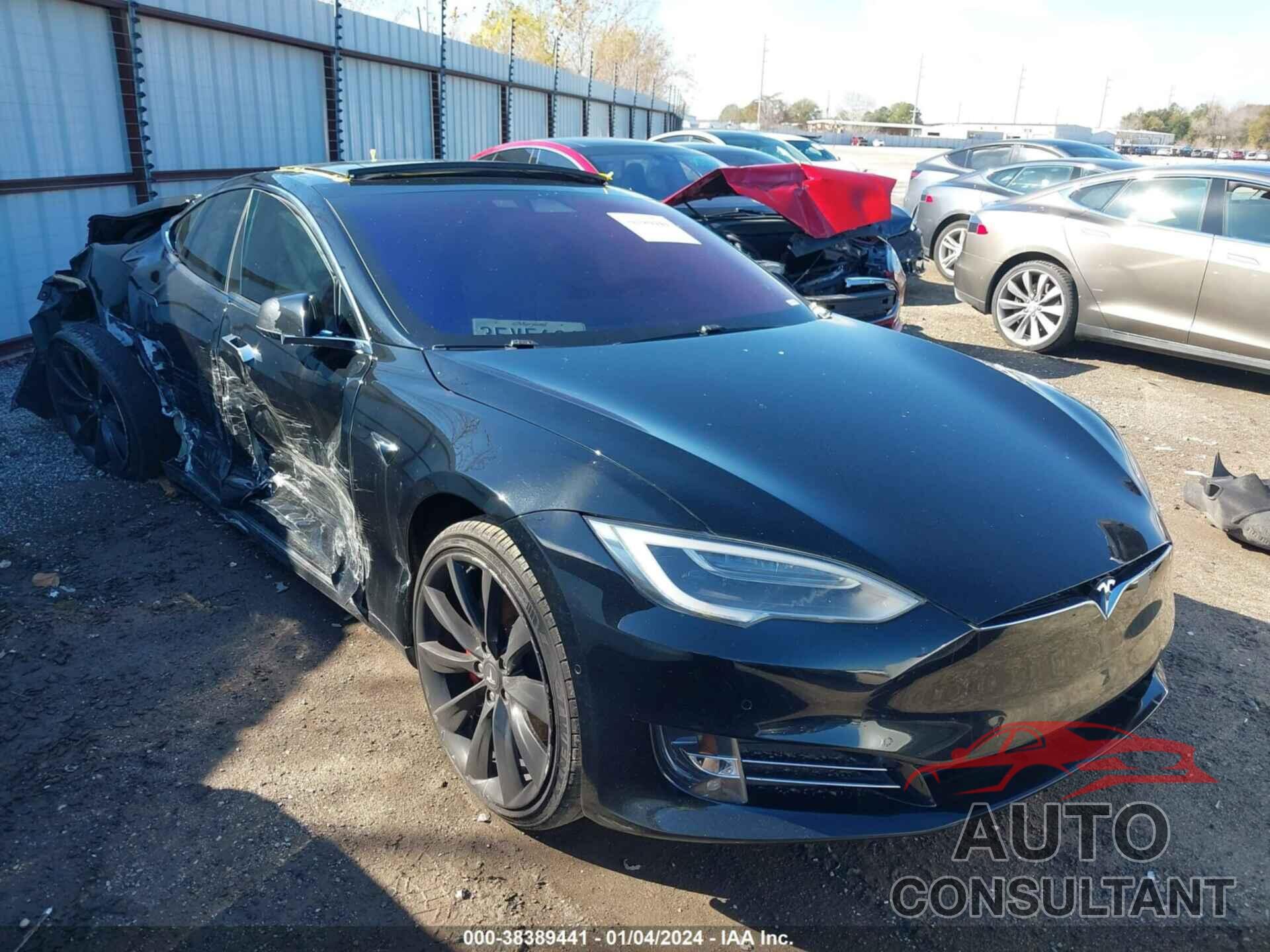 TESLA MODEL S 2018 - 5YJSA1E43JF251900