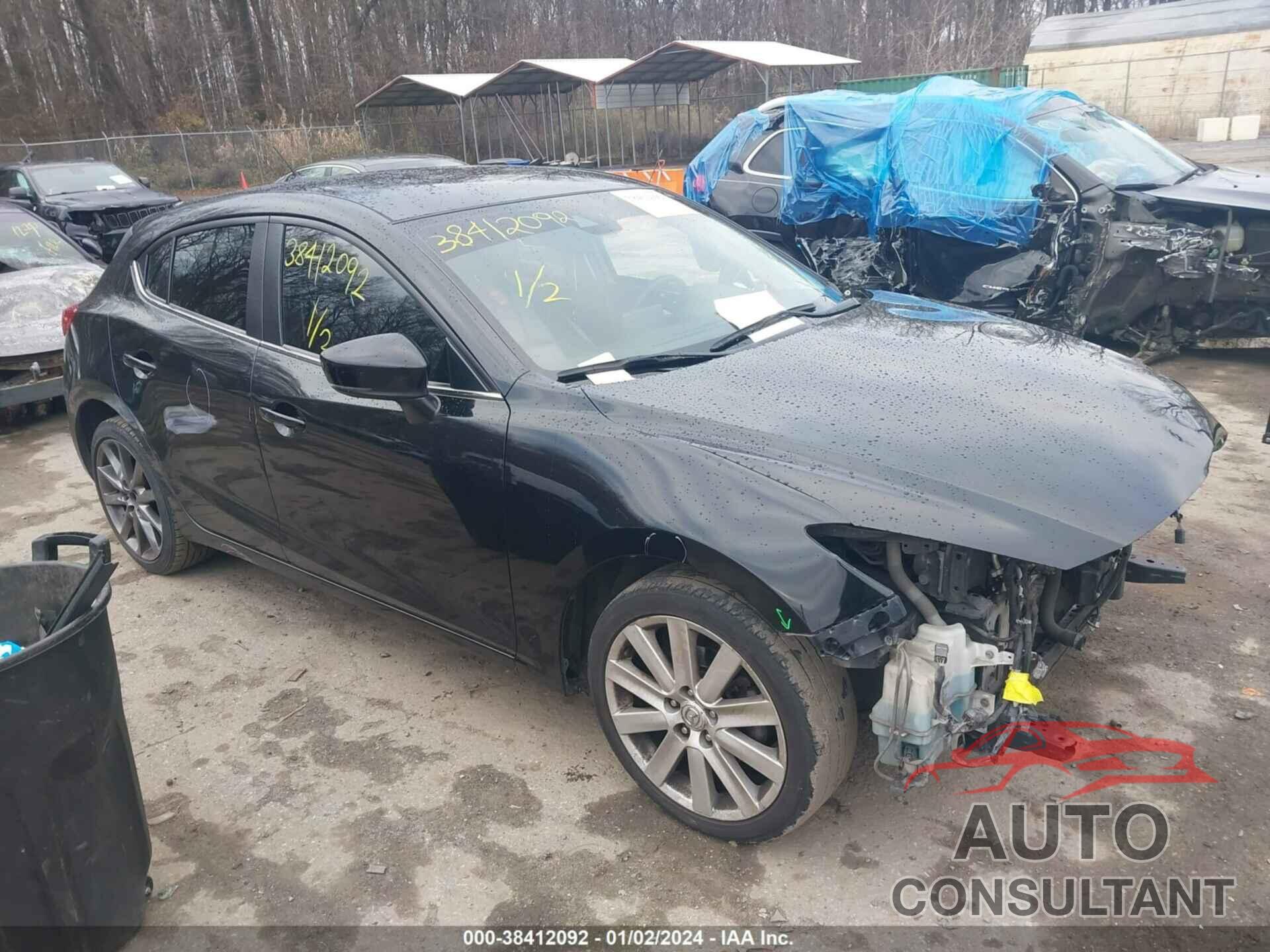 MAZDA MAZDA3 2018 - 3MZBN1L30JM164396