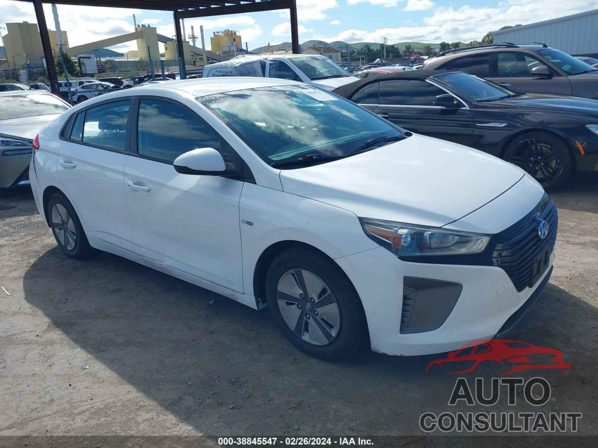 HYUNDAI IONIQ HYBRID 2019 - KMHC65LC9KU175658