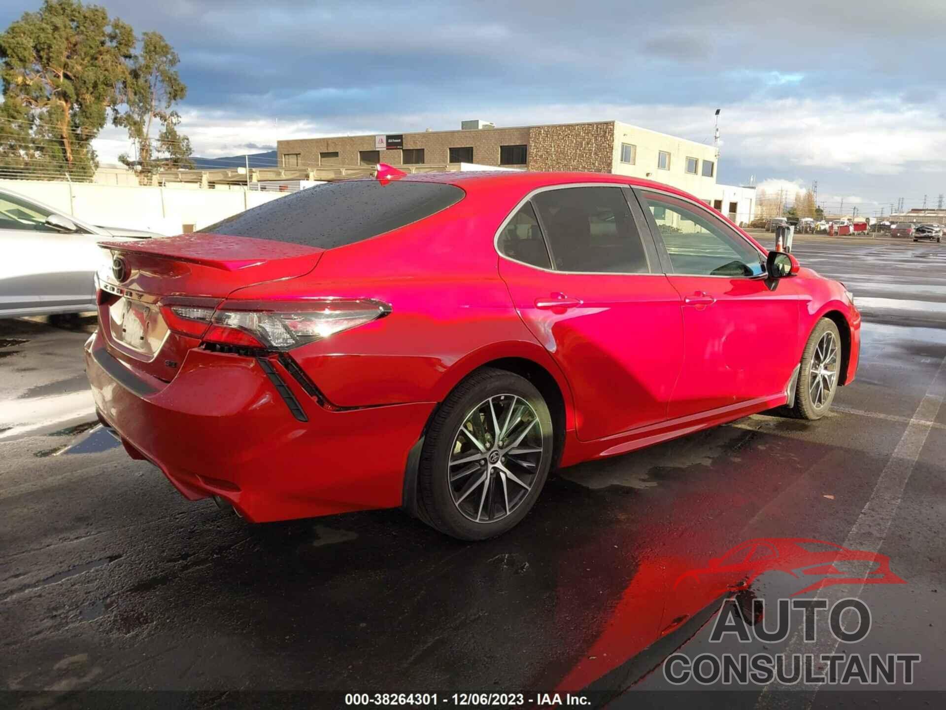 TOYOTA CAMRY 2021 - 4T1G11AK3MU482507