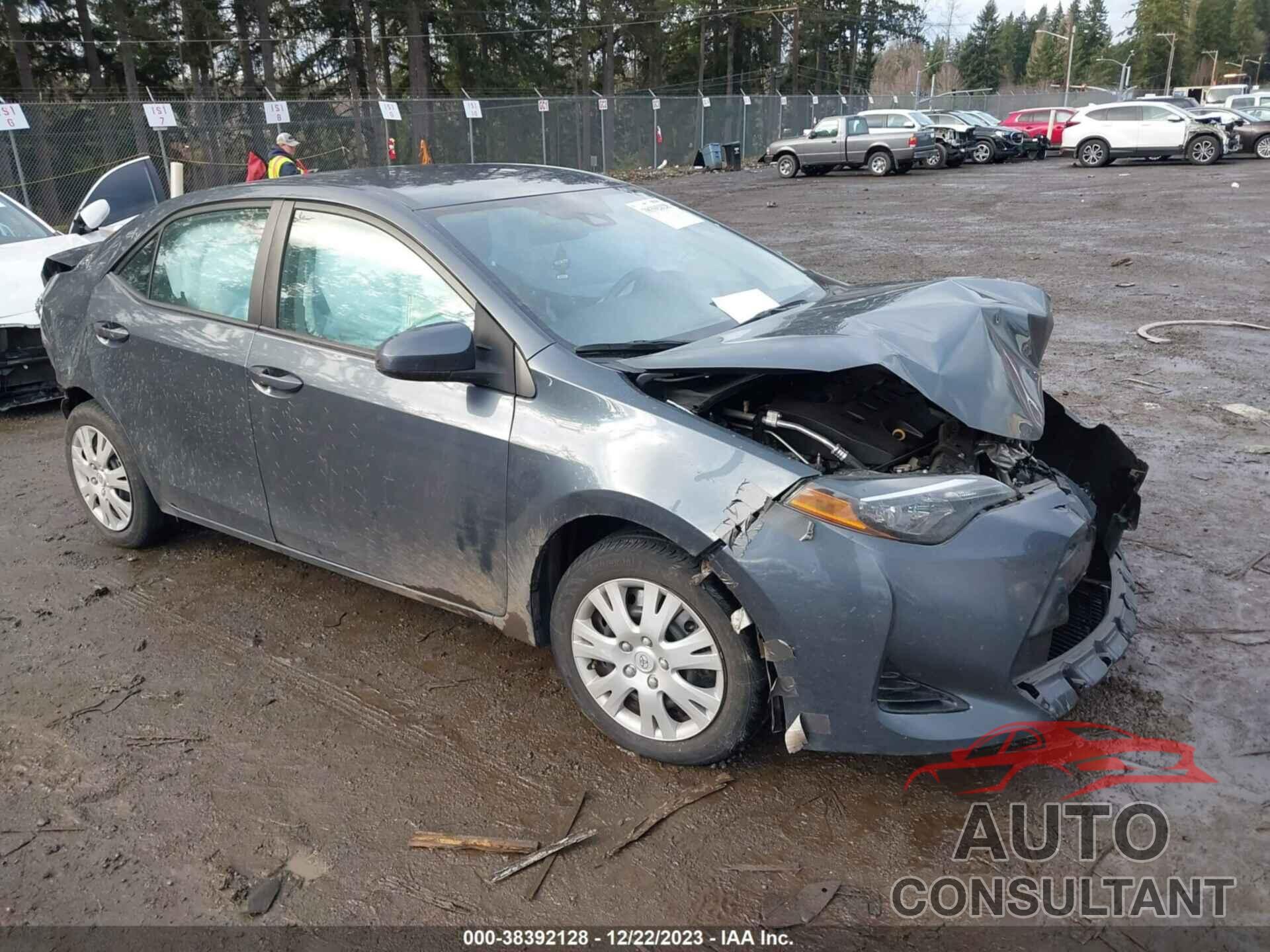 TOYOTA COROLLA 2018 - 2T1BURHE5JC100409