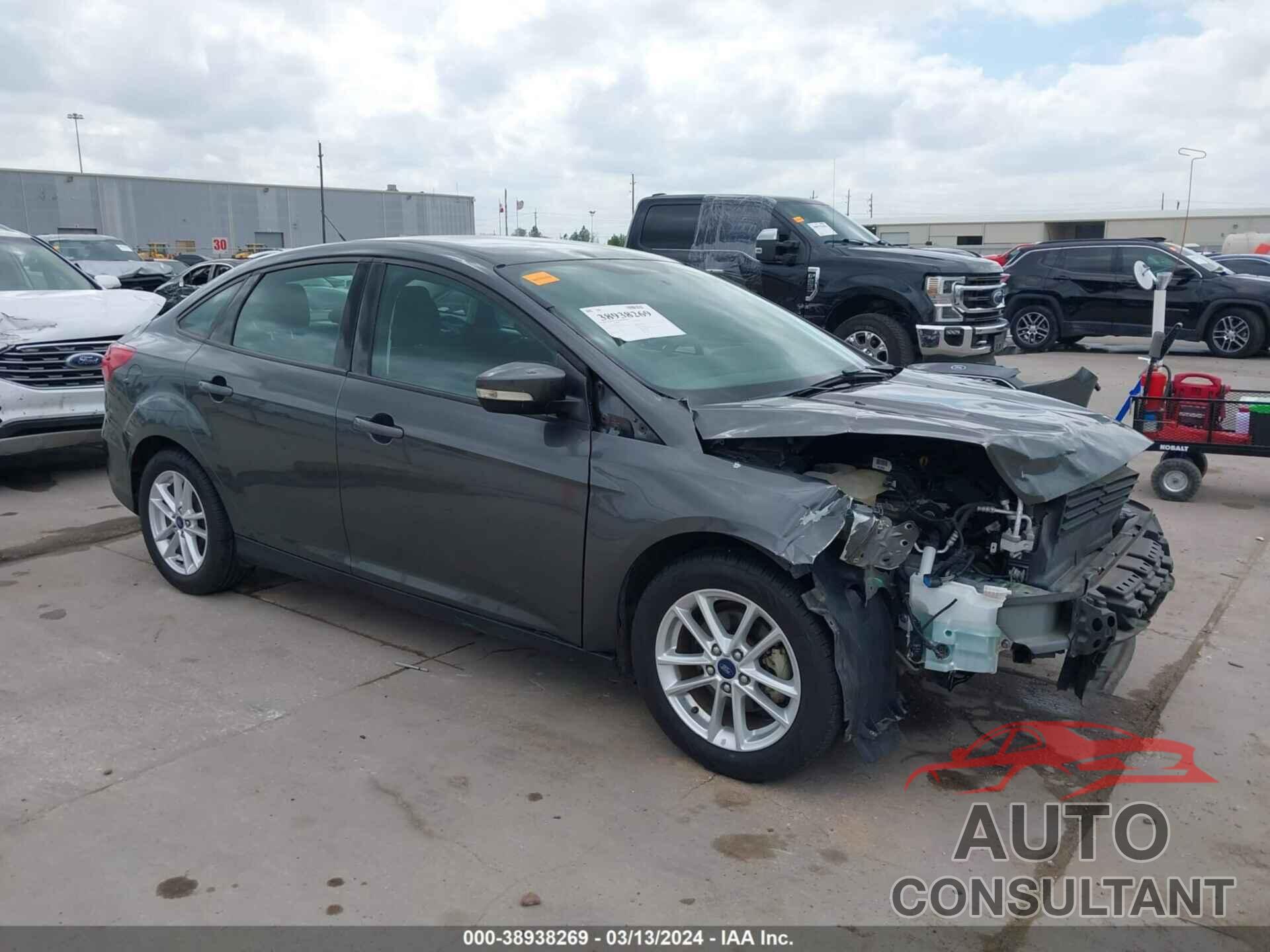 FORD FOCUS 2017 - 1FADP3F26HL214322