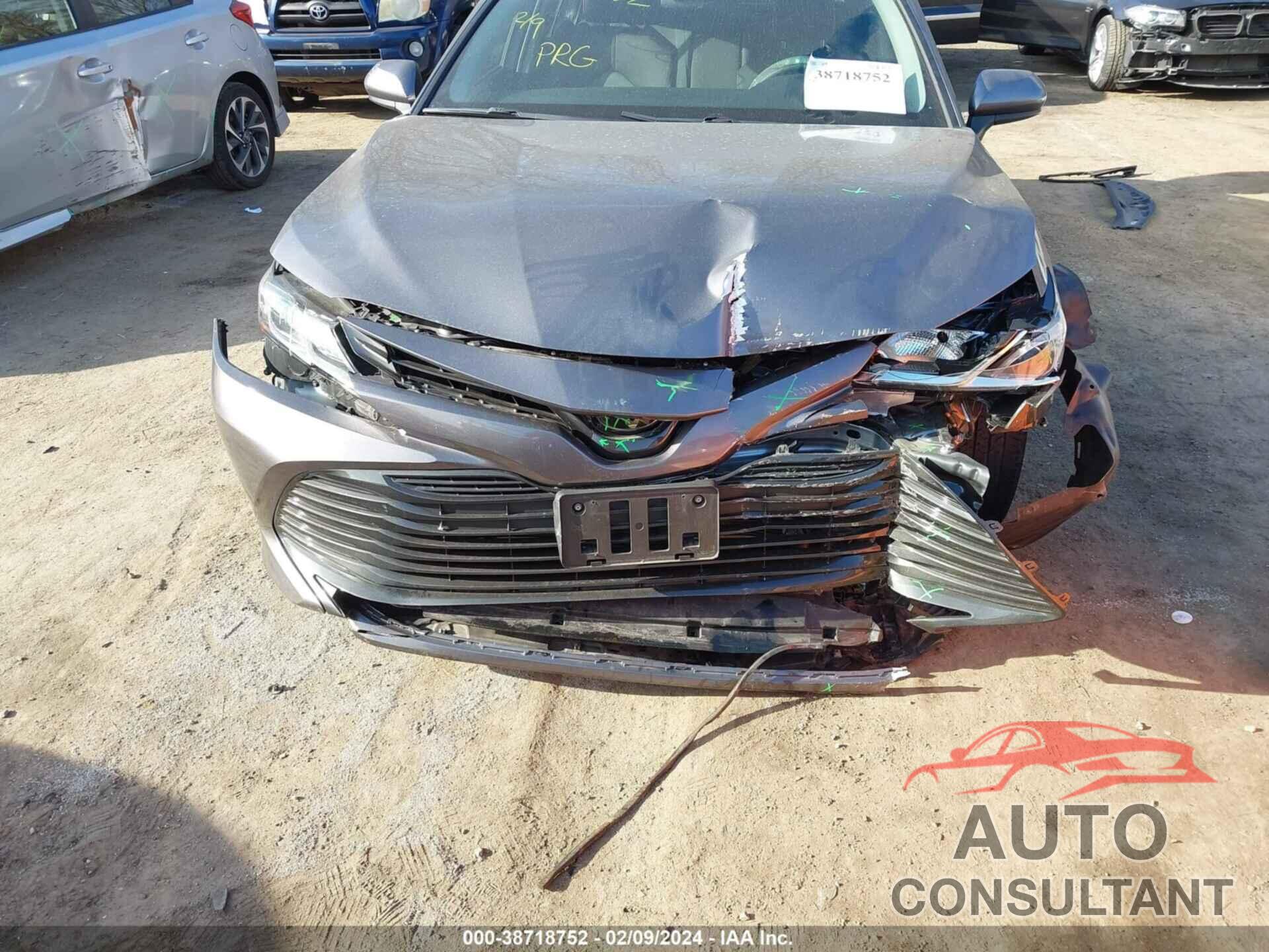 TOYOTA CAMRY 2019 - 4T1B11HK2KU812554