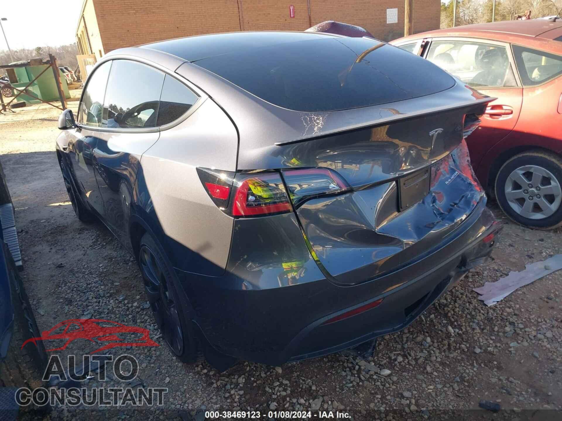 TESLA MODEL Y 2023 - 7SAYGDEF3PF871573