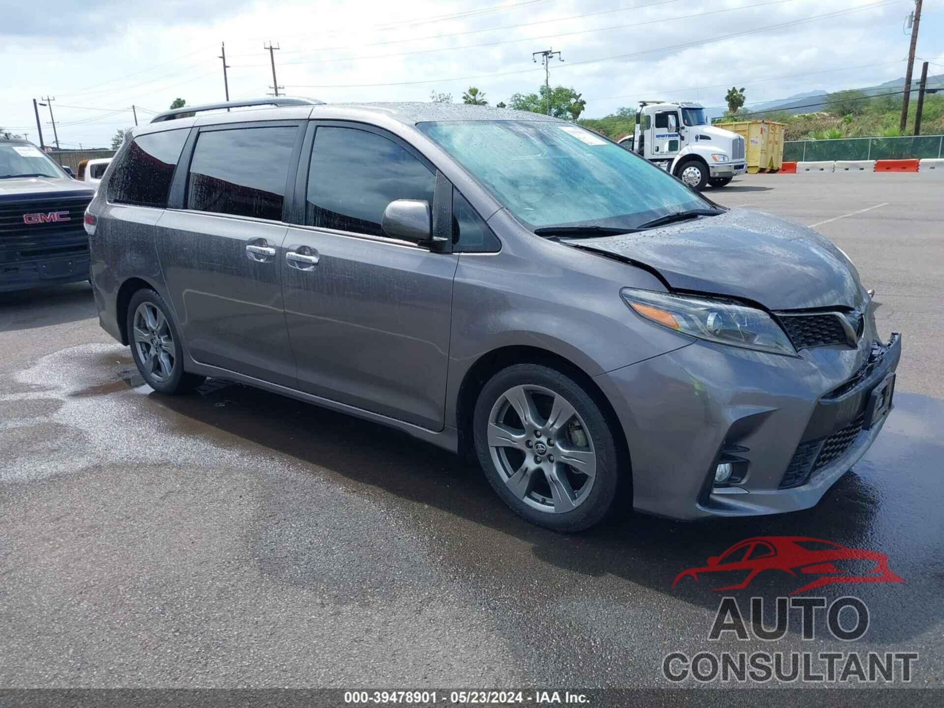 TOYOTA SIENNA 2018 - 5TDXZ3DC3JS959448