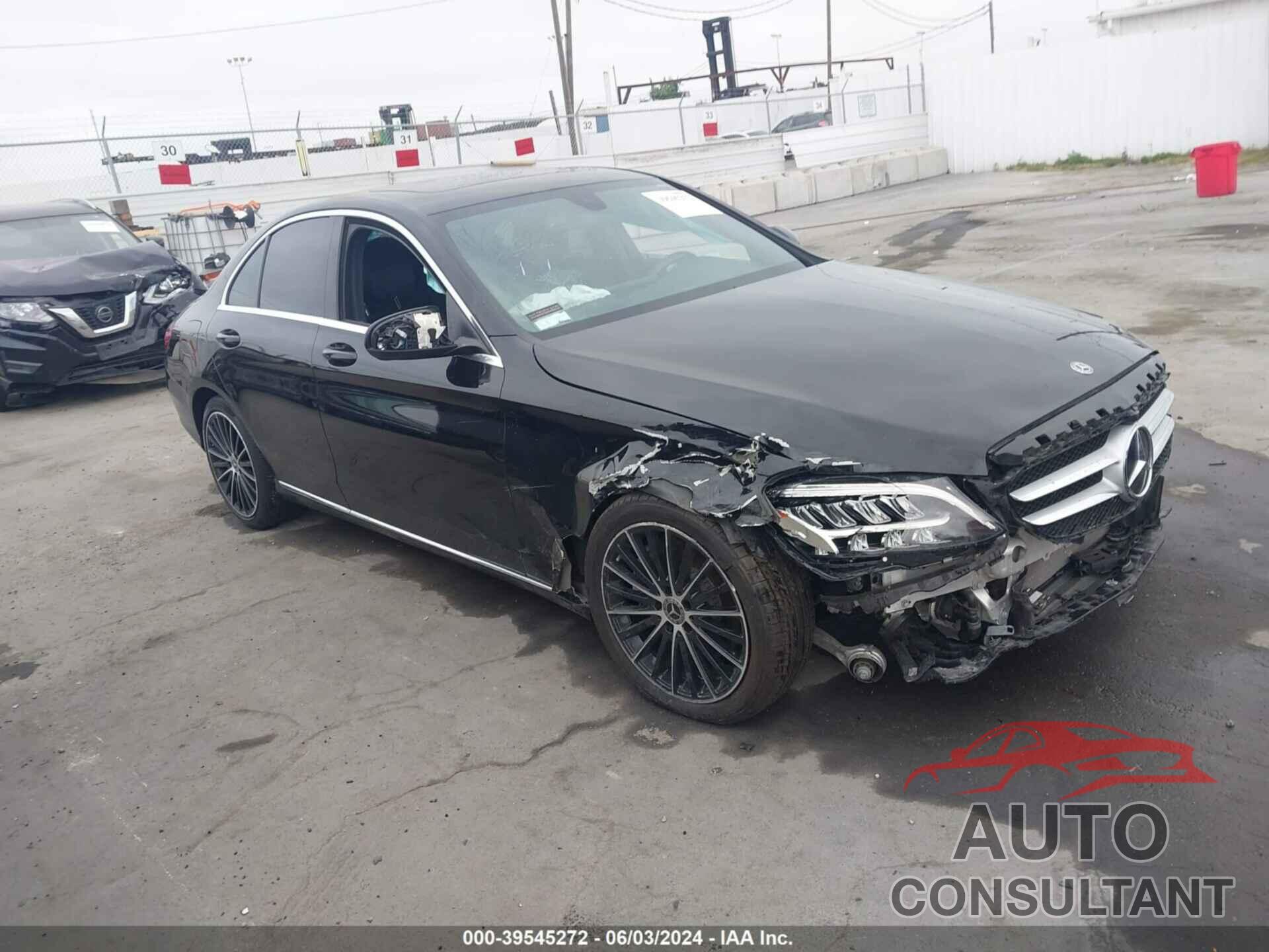 MERCEDES-BENZ C 300 2019 - 55SWF8DB3KU300413