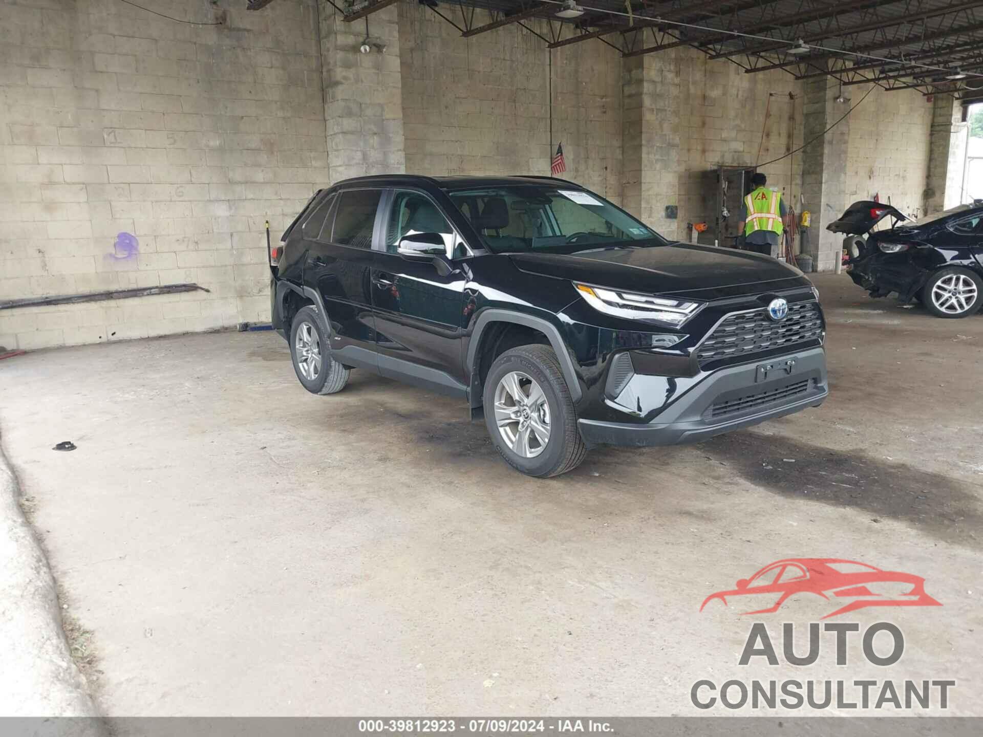 TOYOTA RAV4 HYBRID 2024 - 2T3RWRFV7RW203957