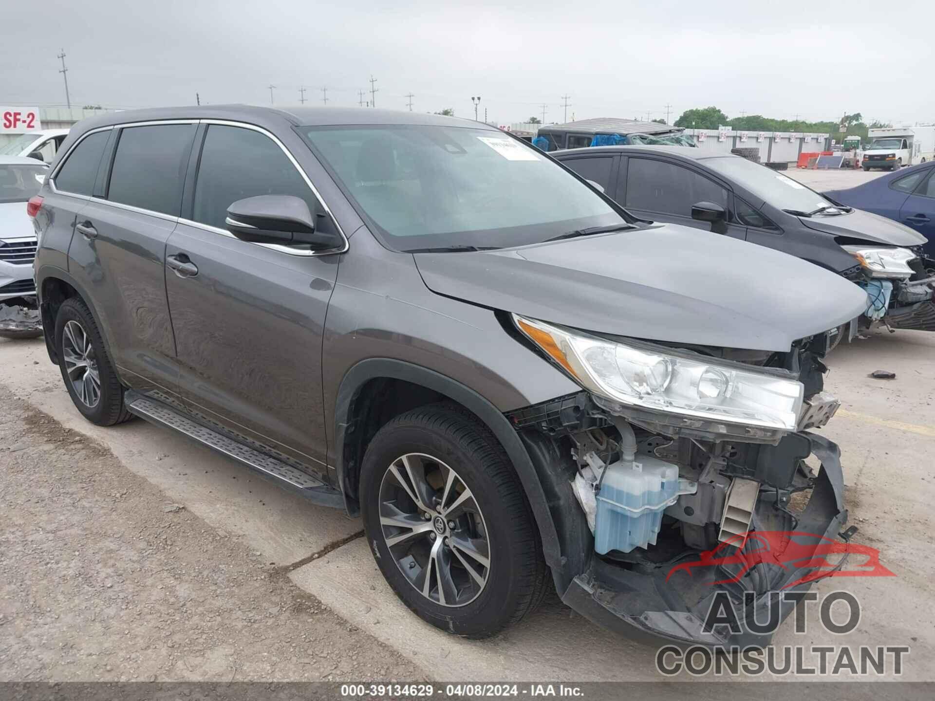 TOYOTA HIGHLANDER 2018 - 5TDZZRFH7JS253877