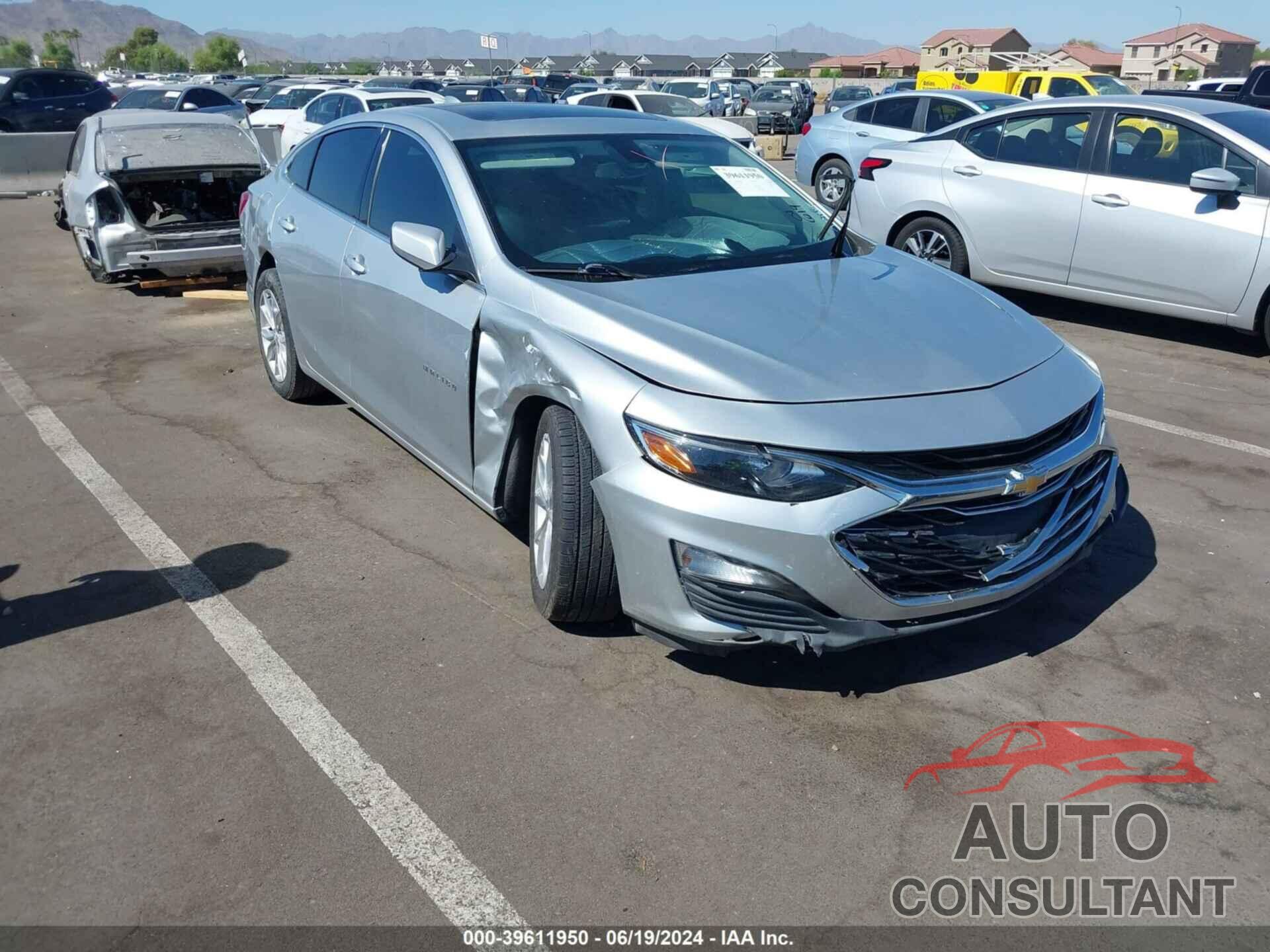 CHEVROLET MALIBU 2019 - 1G1ZD5ST5KF109031