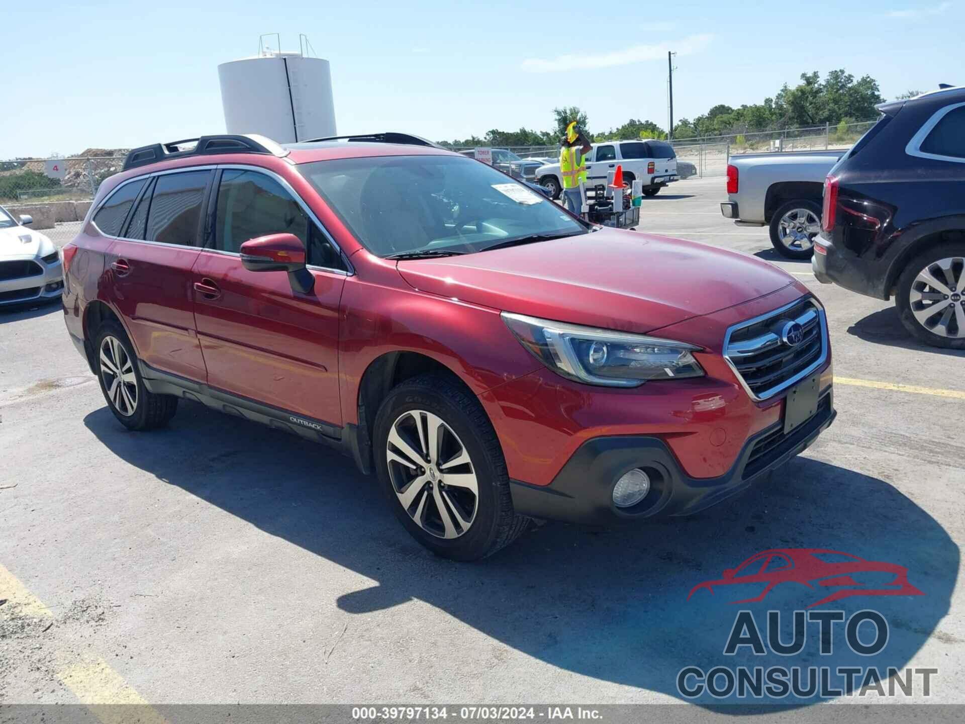 SUBARU OUTBACK 2018 - 4S4BSANC4J3364851