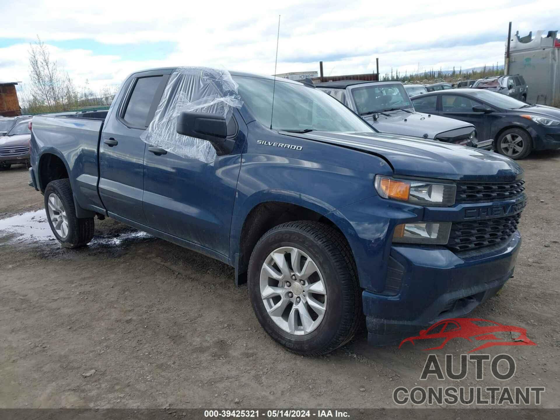 CHEVROLET SILVERADO 1500 2021 - 1GCRYBEK2MZ110538