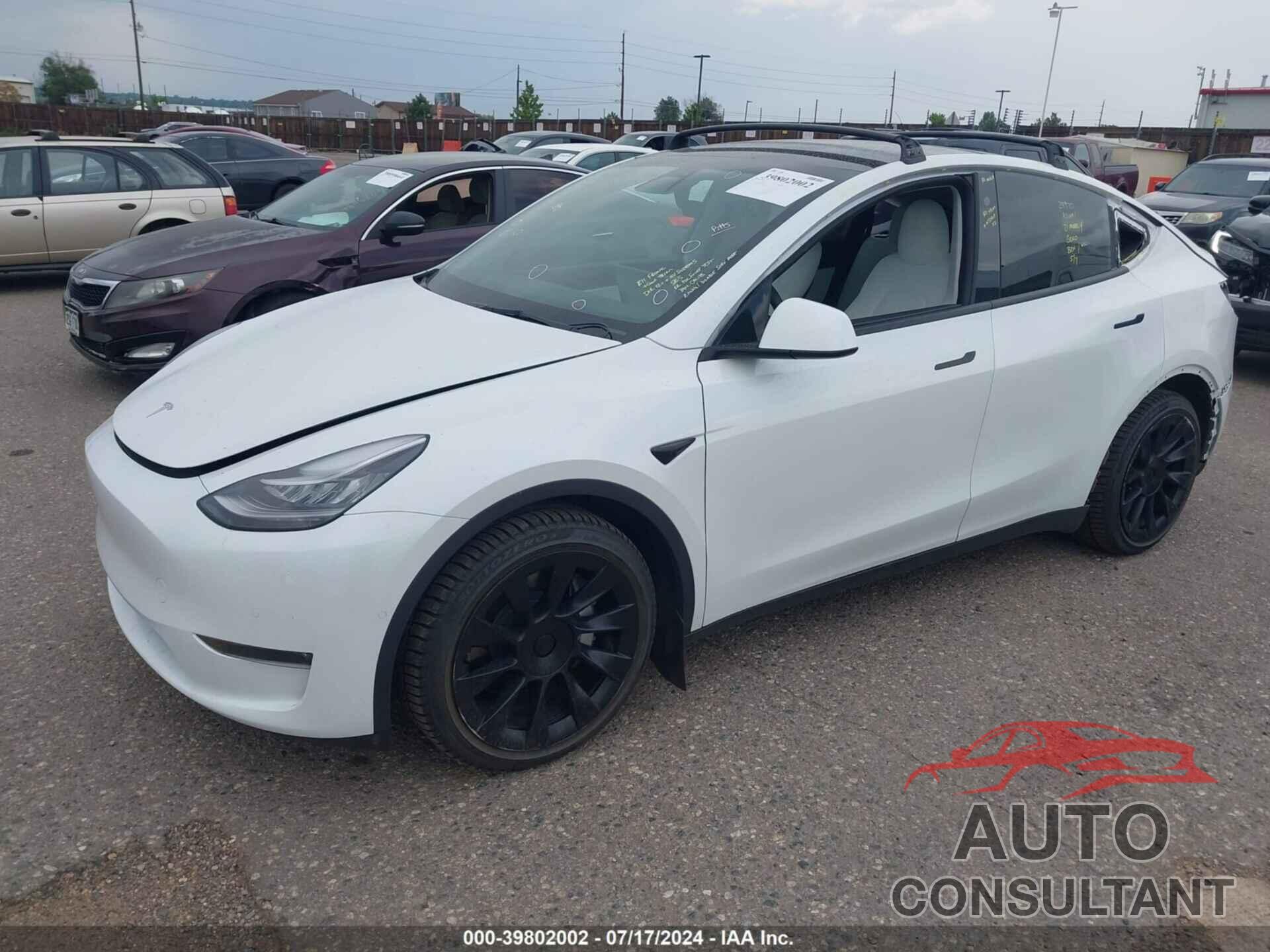 TESLA MODEL Y 2021 - 5YJYGDEE8MF266500