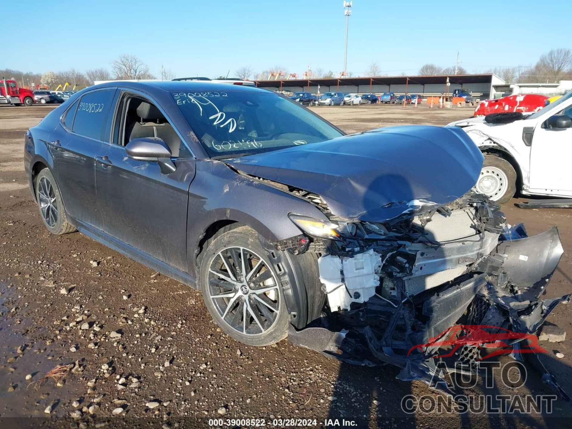 TOYOTA CAMRY 2021 - 4T1G11AK5MU602596