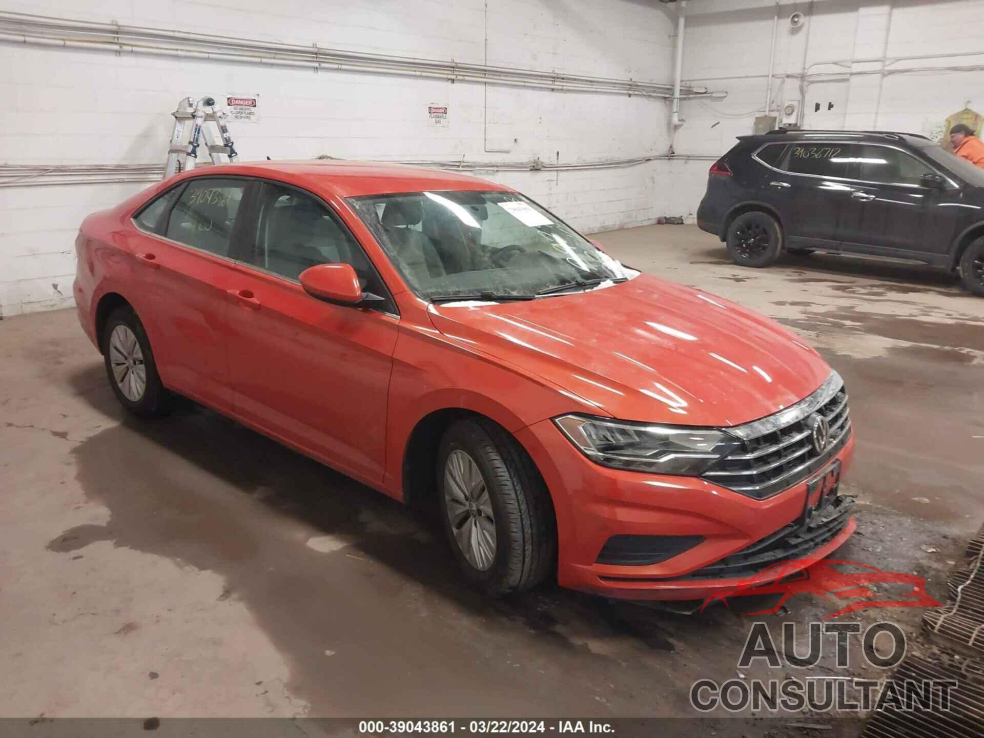 VOLKSWAGEN JETTA 2019 - 3VWN57BU5KM118736