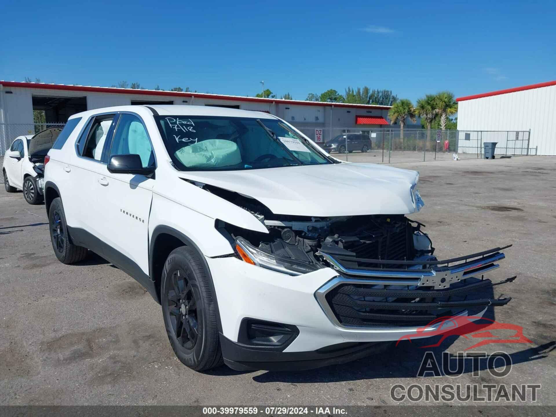 CHEVROLET TRAVERSE 2019 - 1GNERFKW6KJ295870