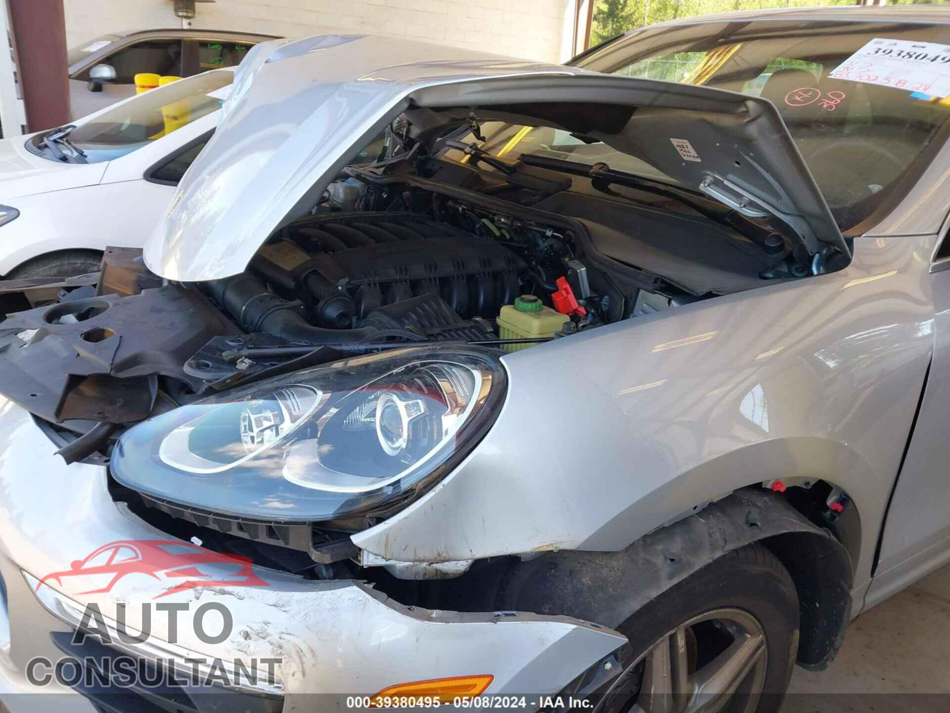 PORSCHE CAYENNE 2016 - WP1AA2A29GLA04228