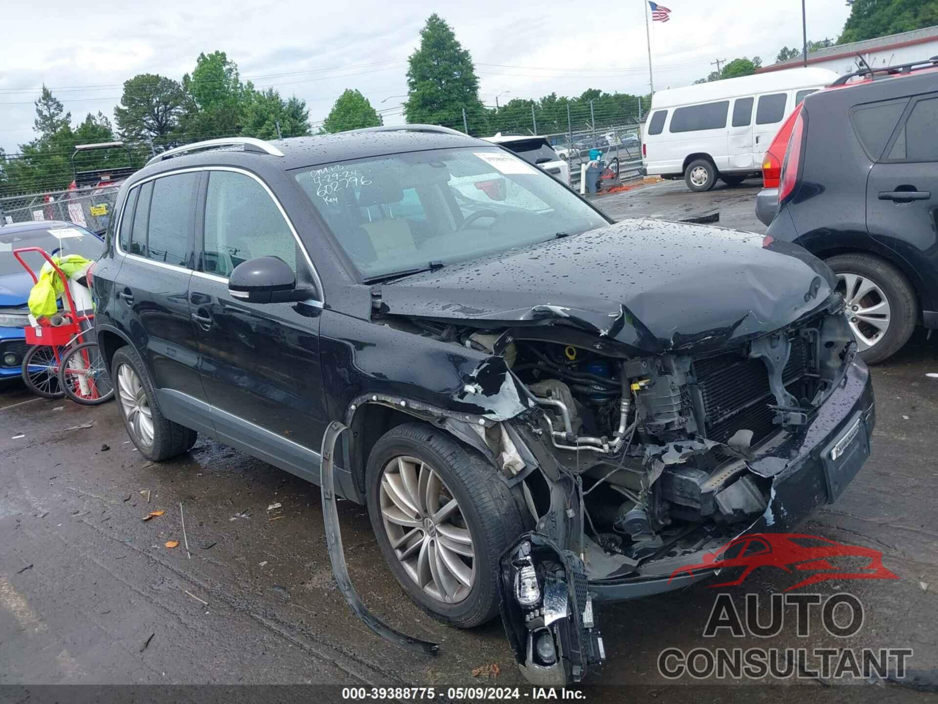 VOLKSWAGEN TIGUAN 2016 - WVGAV7AX0GW602796