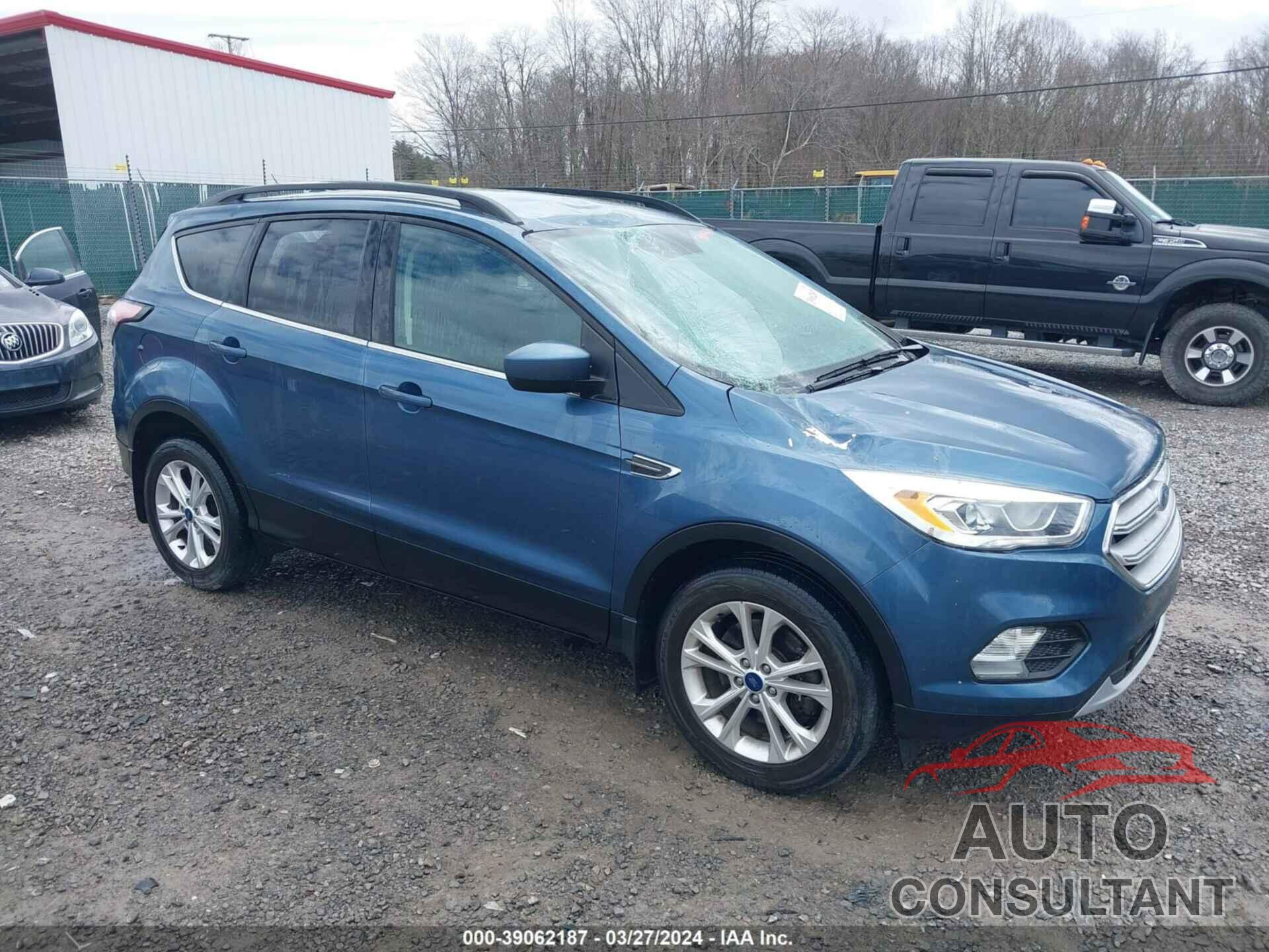 FORD ESCAPE 2018 - 1FMCU9HD0JUB69647