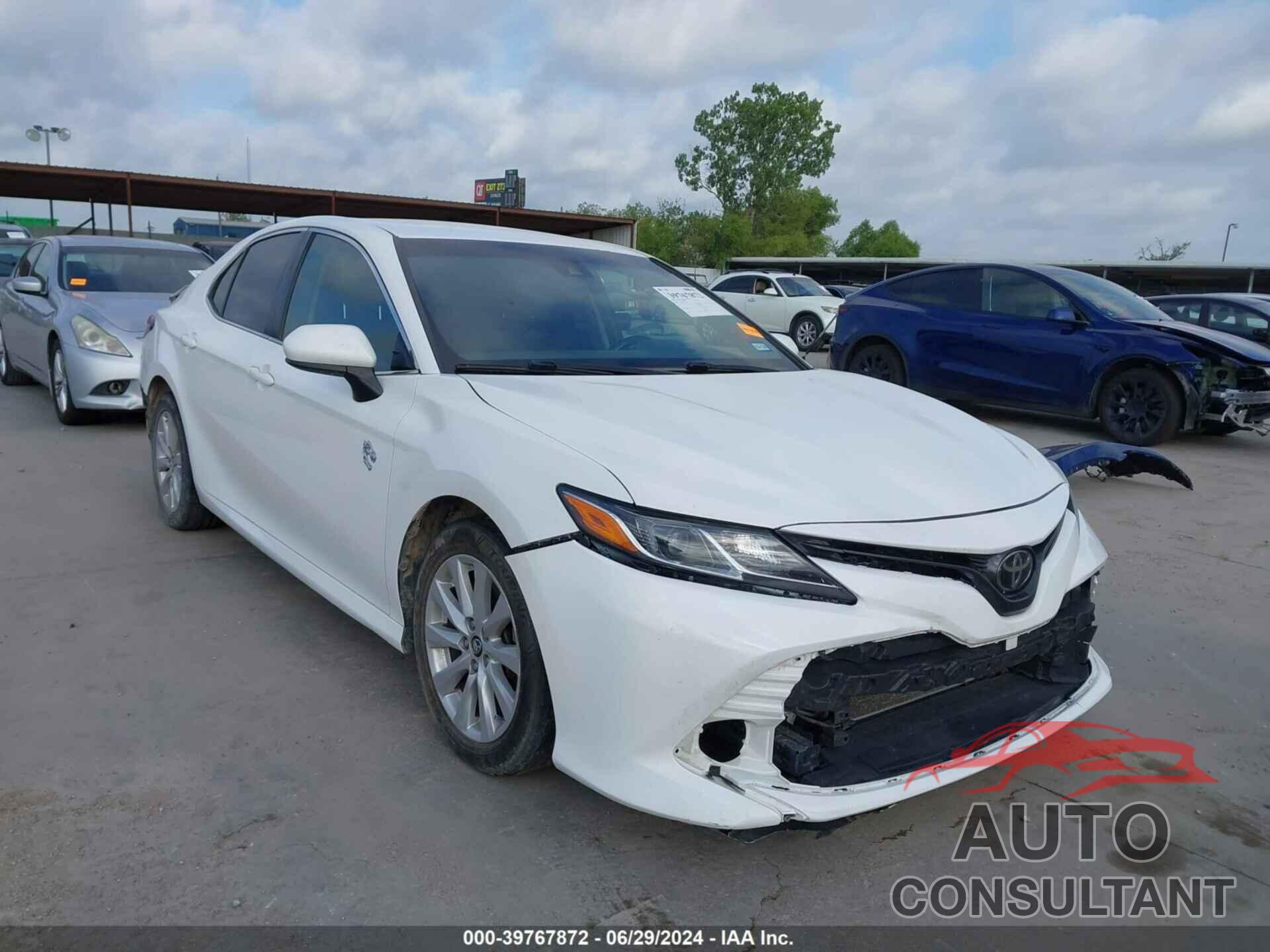 TOYOTA CAMRY 2018 - JTNB11HK7J3017133