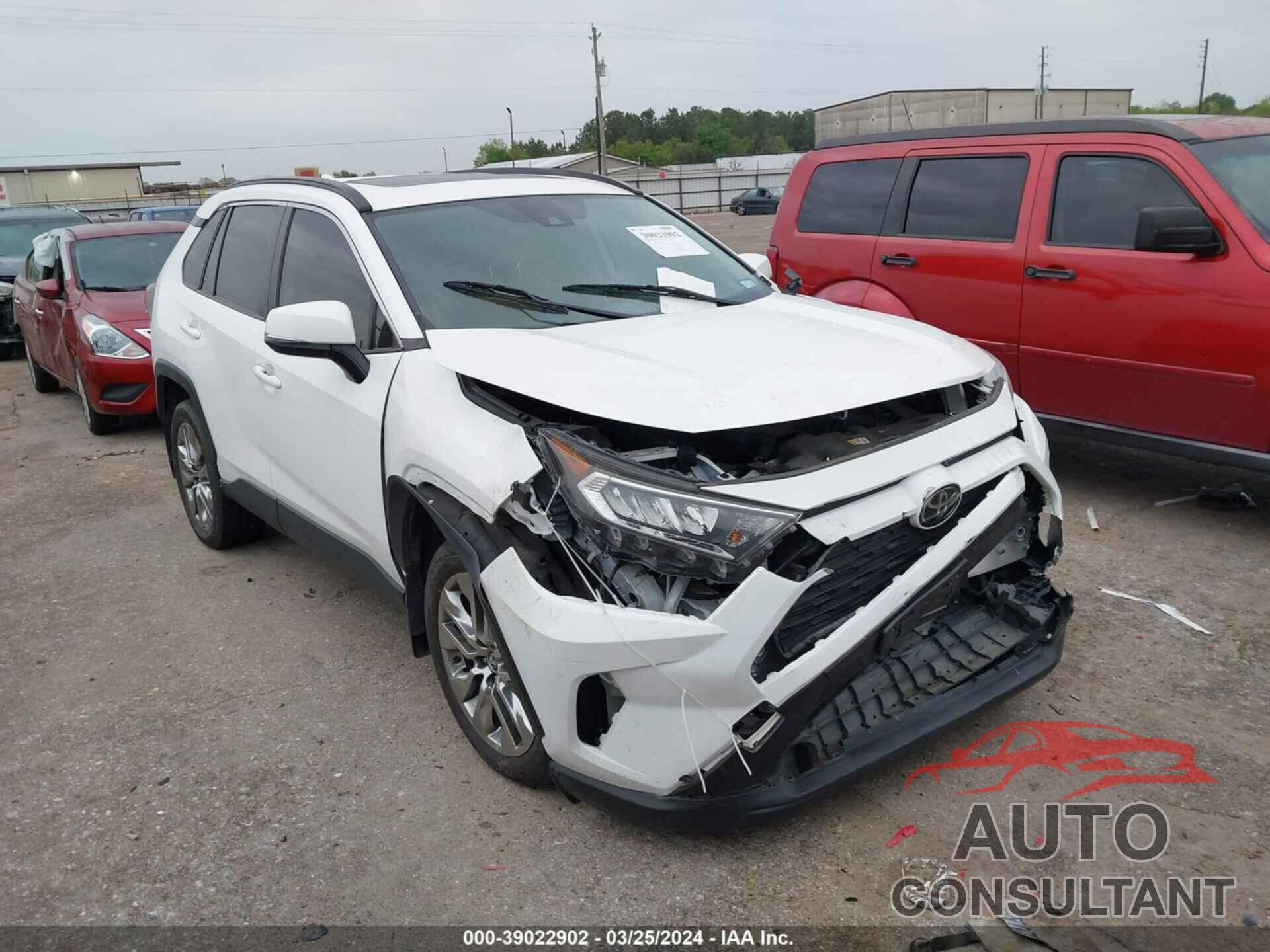 TOYOTA RAV4 2019 - JTMC1RFV0KD023842