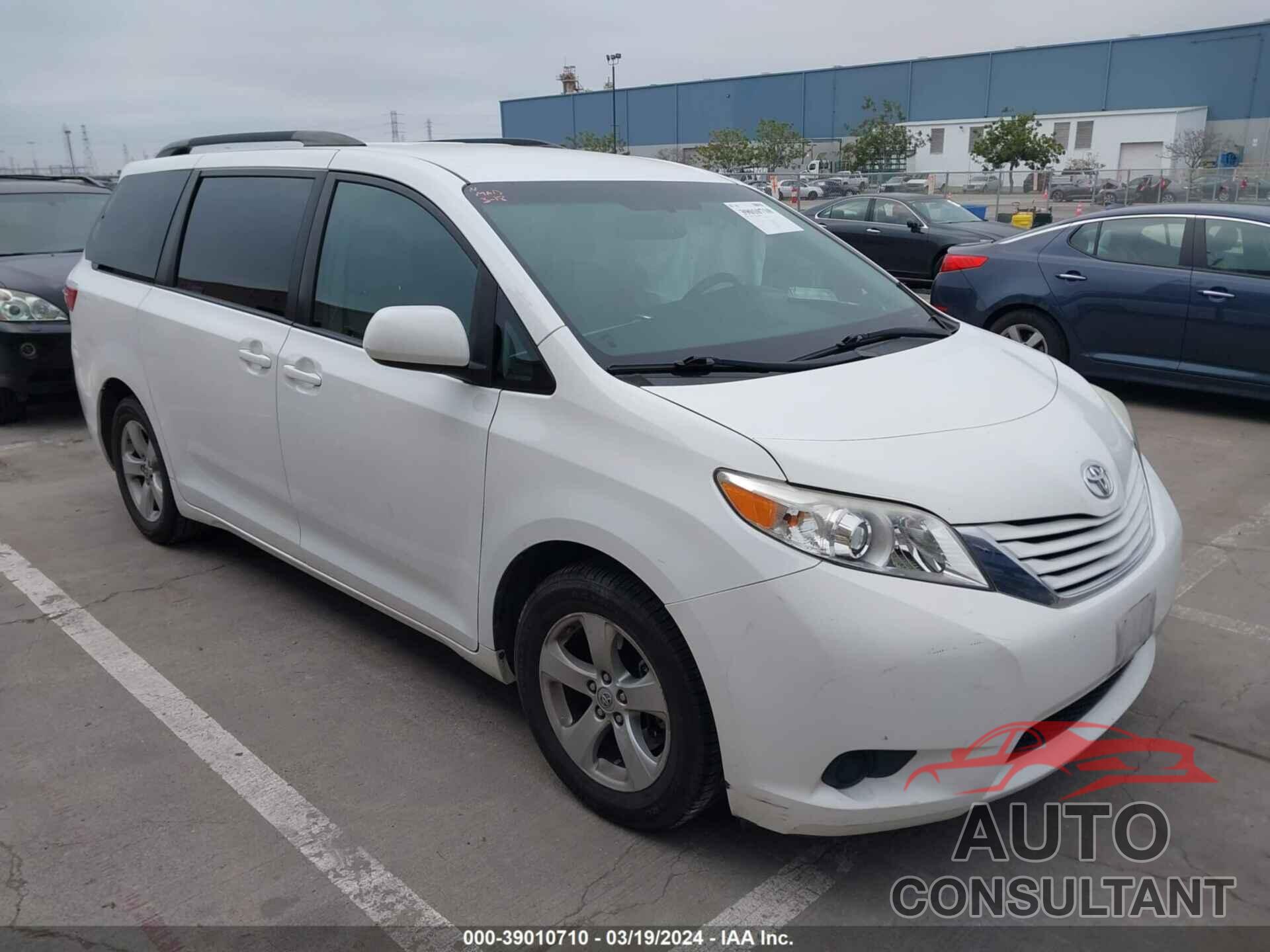 TOYOTA SIENNA 2016 - 5TDKK3DC2GS761113