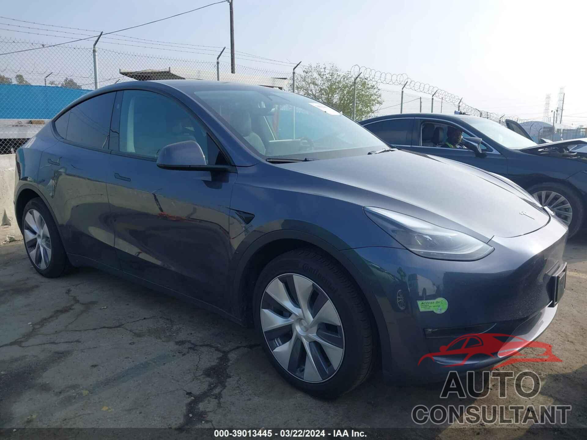 TESLA MODEL Y 2023 - 7SAYGDEE4PF846138