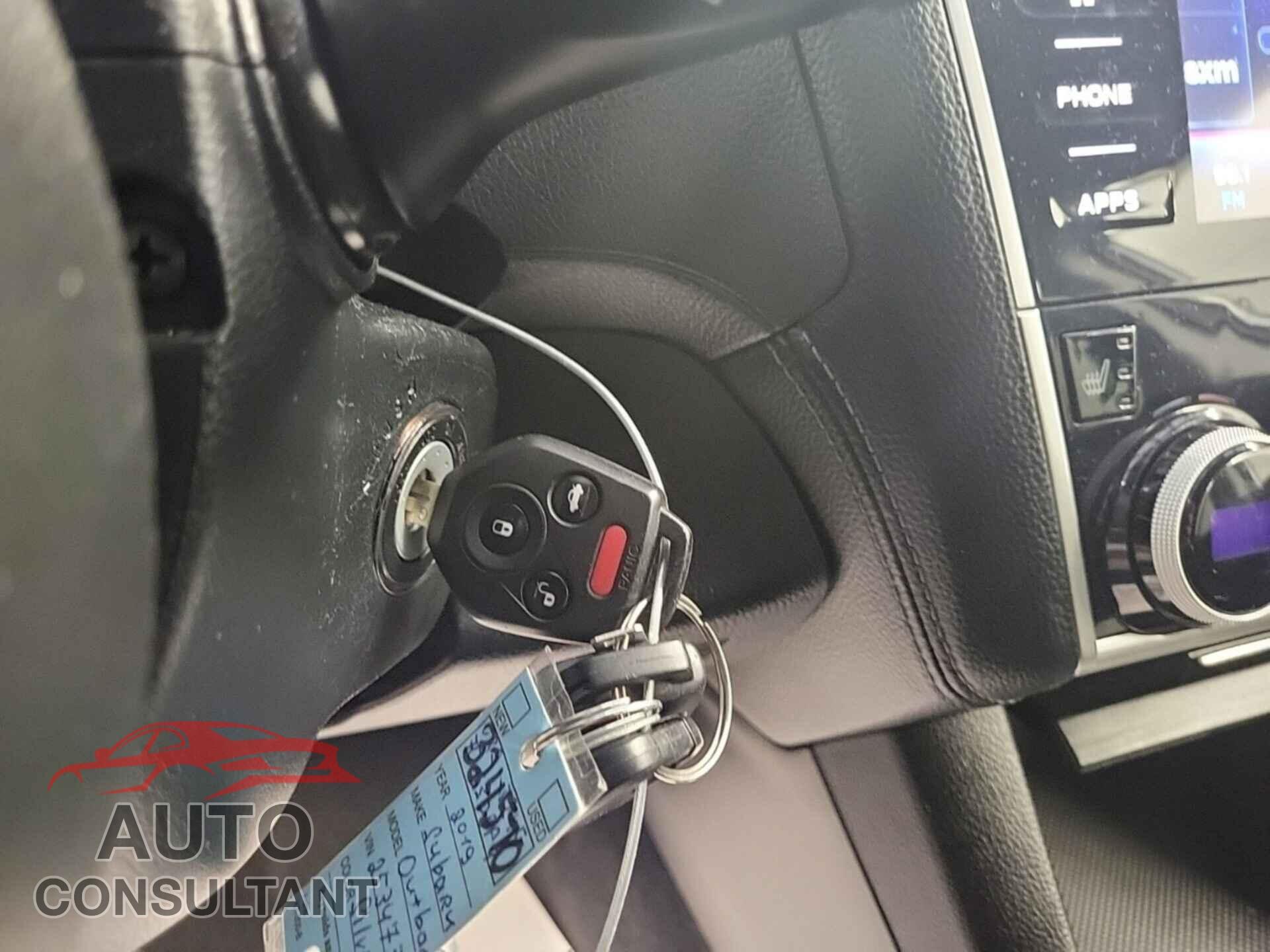 SUBARU OUTBACK 2019 - 4S4BSAFC2K3253473