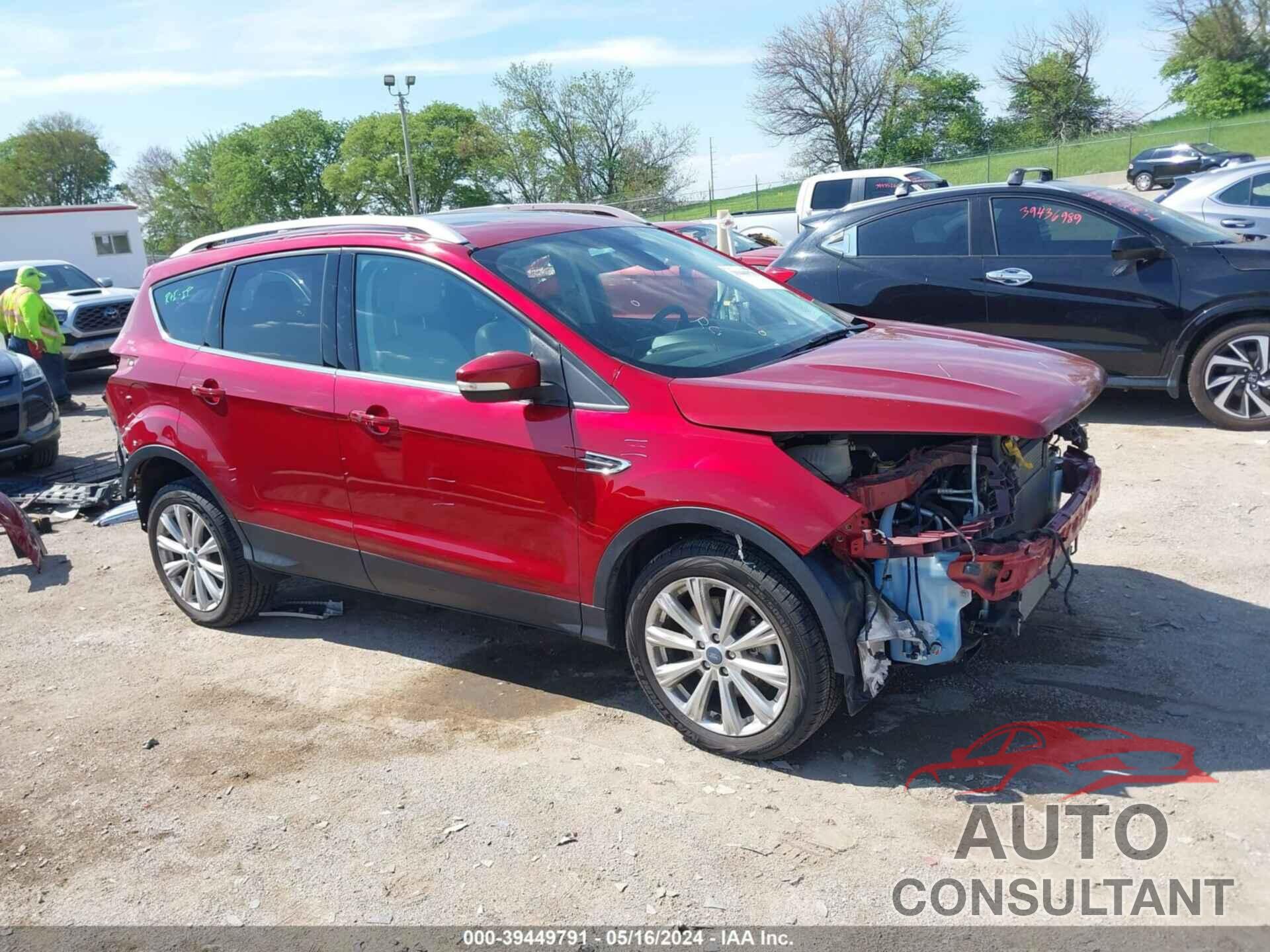 FORD ESCAPE 2017 - 1FMCU9JD0HUD53281