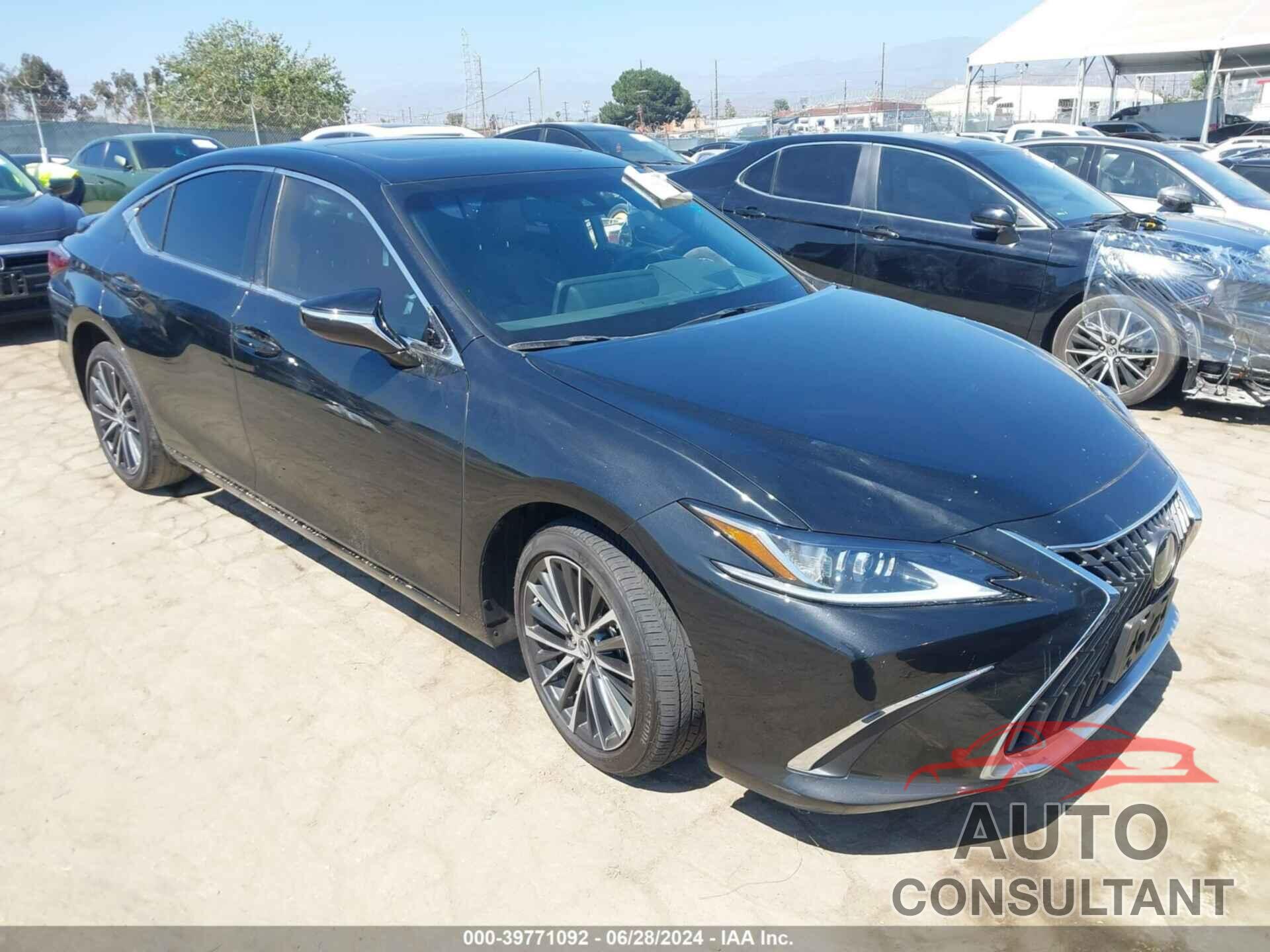 LEXUS ES 300H 2024 - 58ADA1C10RU037052