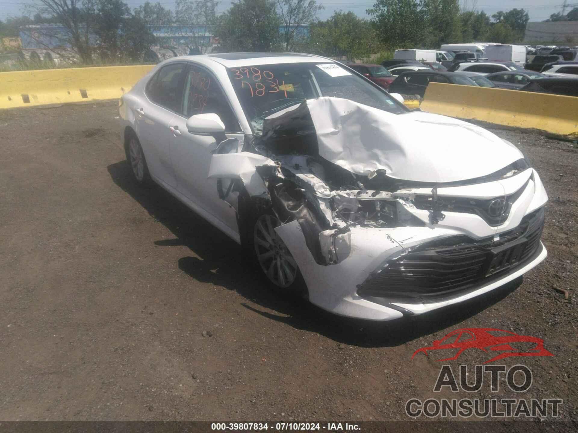 TOYOTA CAMRY 2019 - 4T1B11HK5KU768114